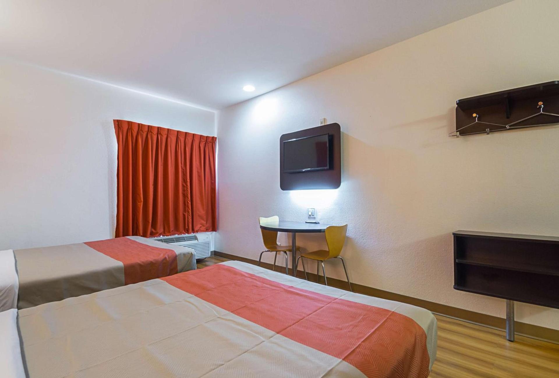 Motel 6 Dallas – Irving DFW Airport South photo 14