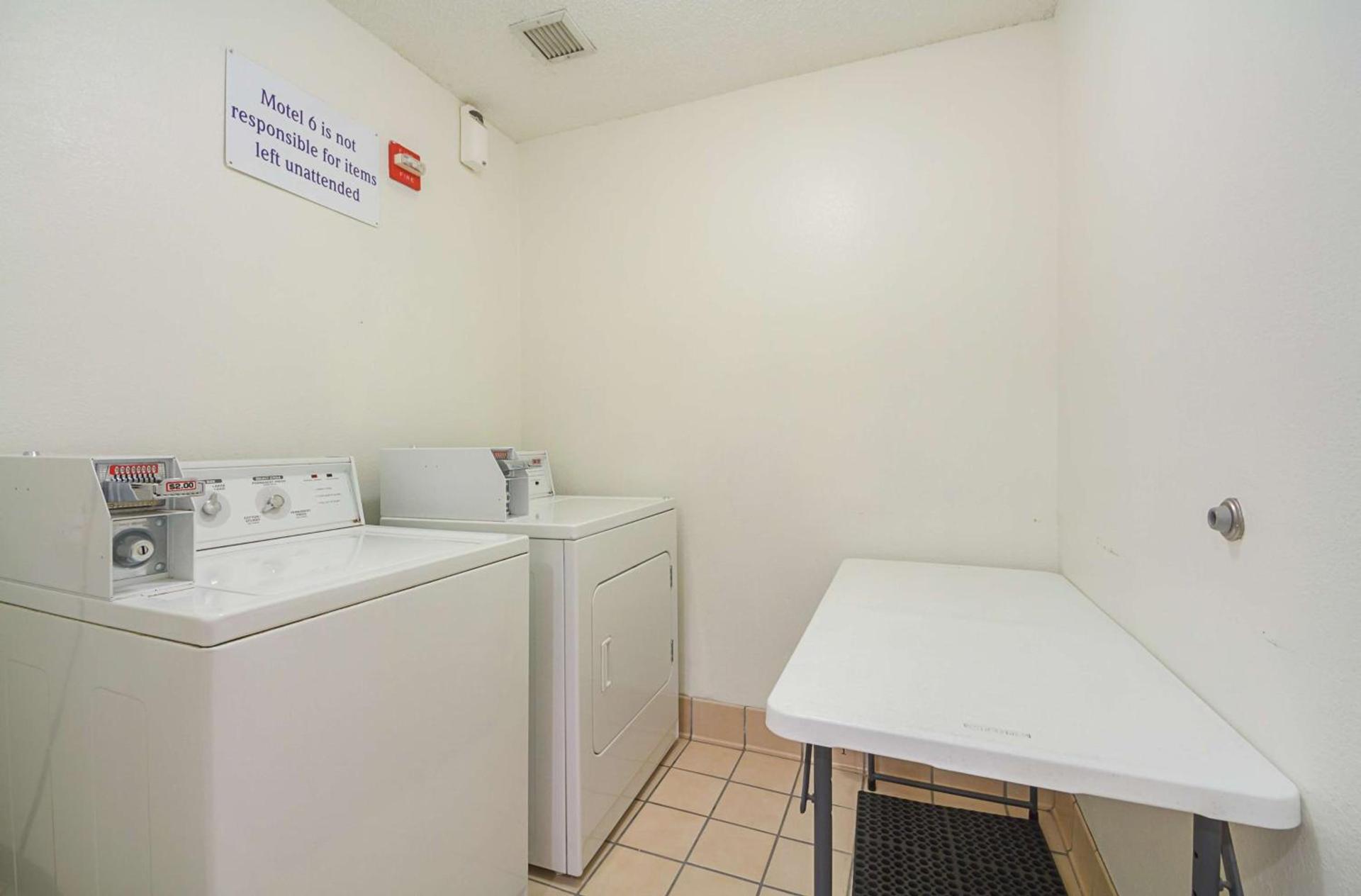 Motel 6 Dallas – Irving DFW Airport South photo 23