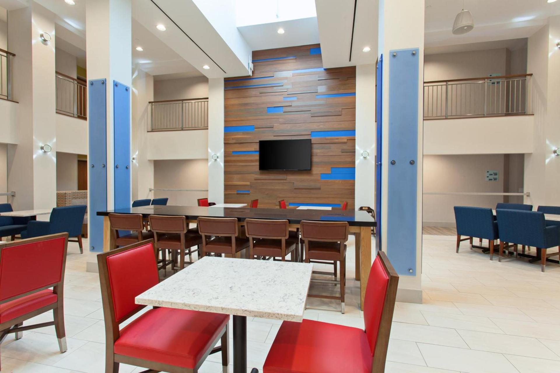 Holiday Inn Express West Los Angeles by IHG photo 9