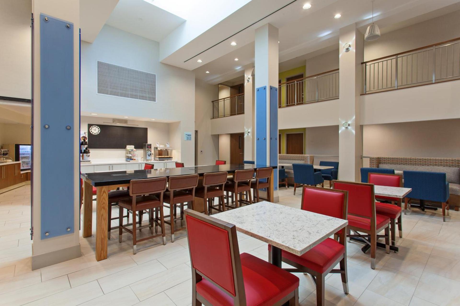 Holiday Inn Express West Los Angeles by IHG photo 18