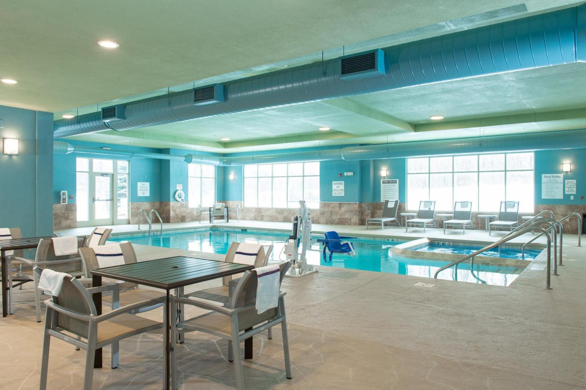 Holiday Inn Express & Suites Wausau by IHG photo 25