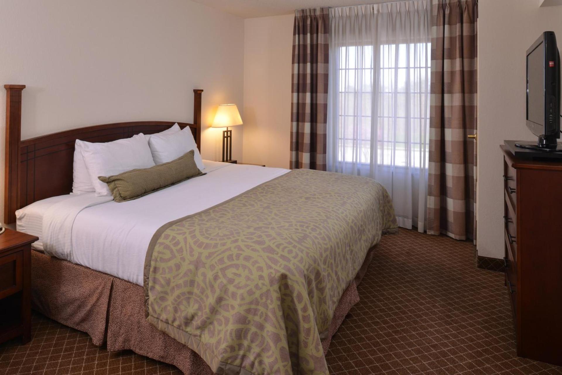 Staybridge Suites Indianapolis-Airport by IHG photo 77