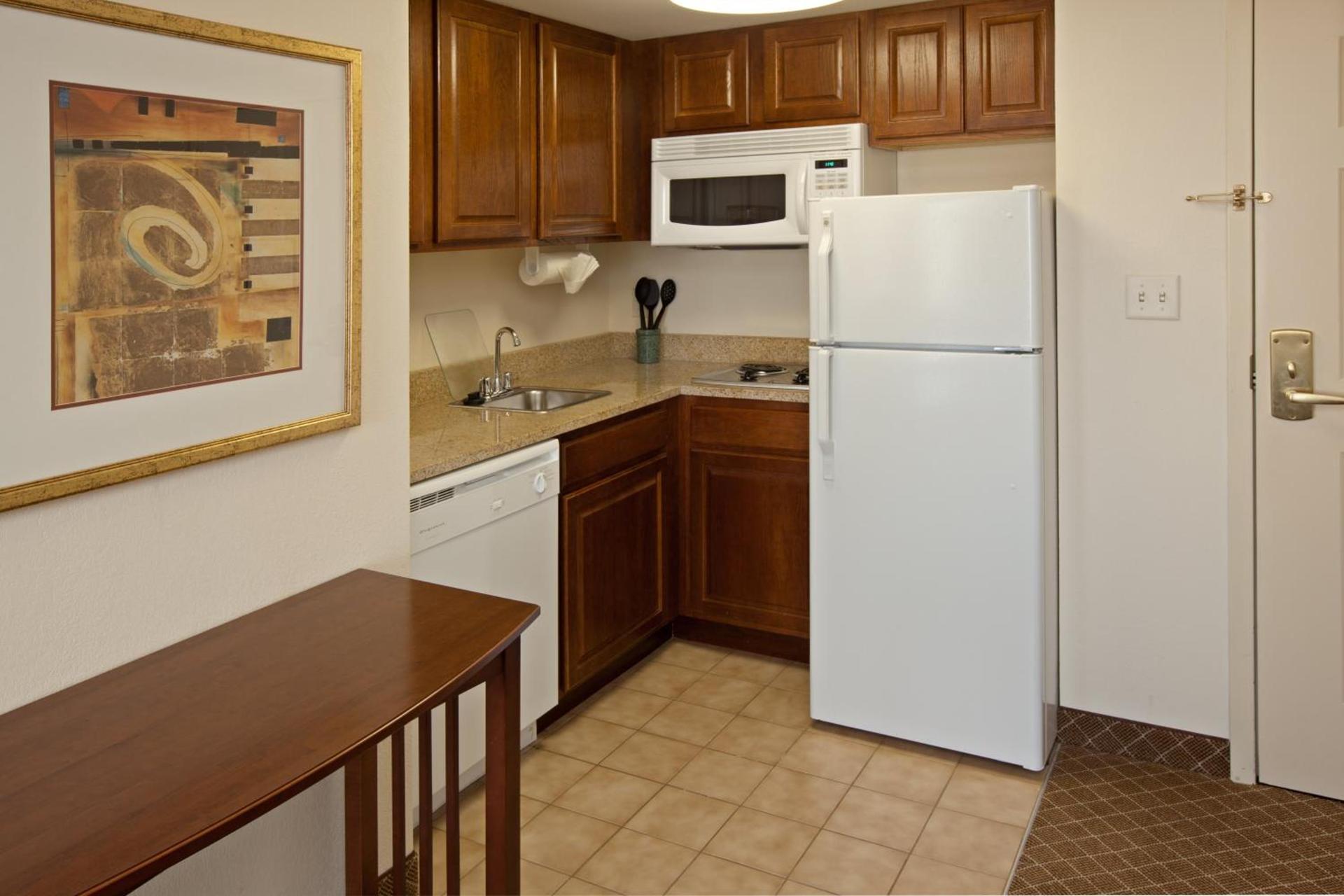 Staybridge Suites Indianapolis-Airport by IHG photo 38