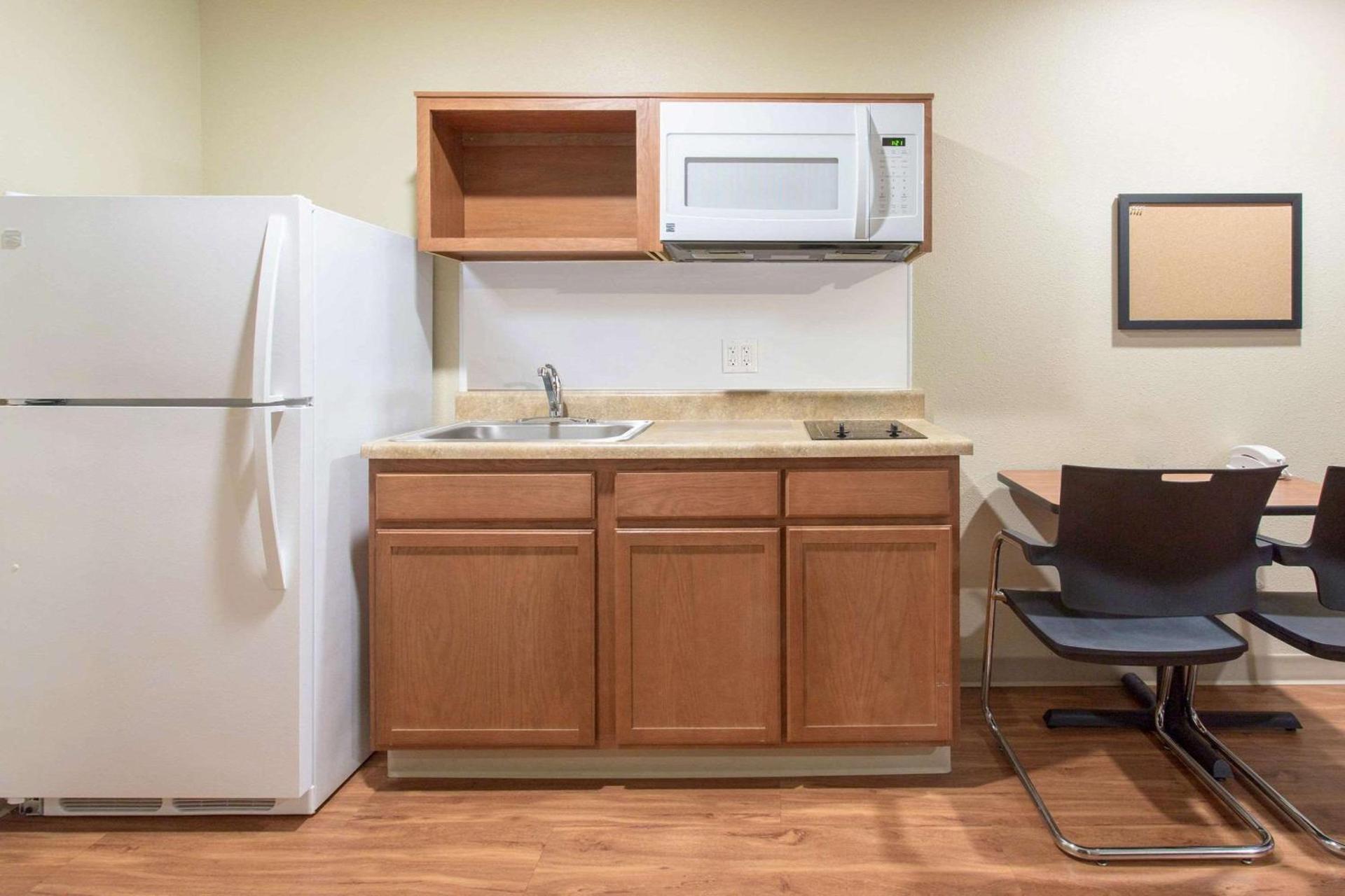 WoodSpring Suites Grand Junction photo 9