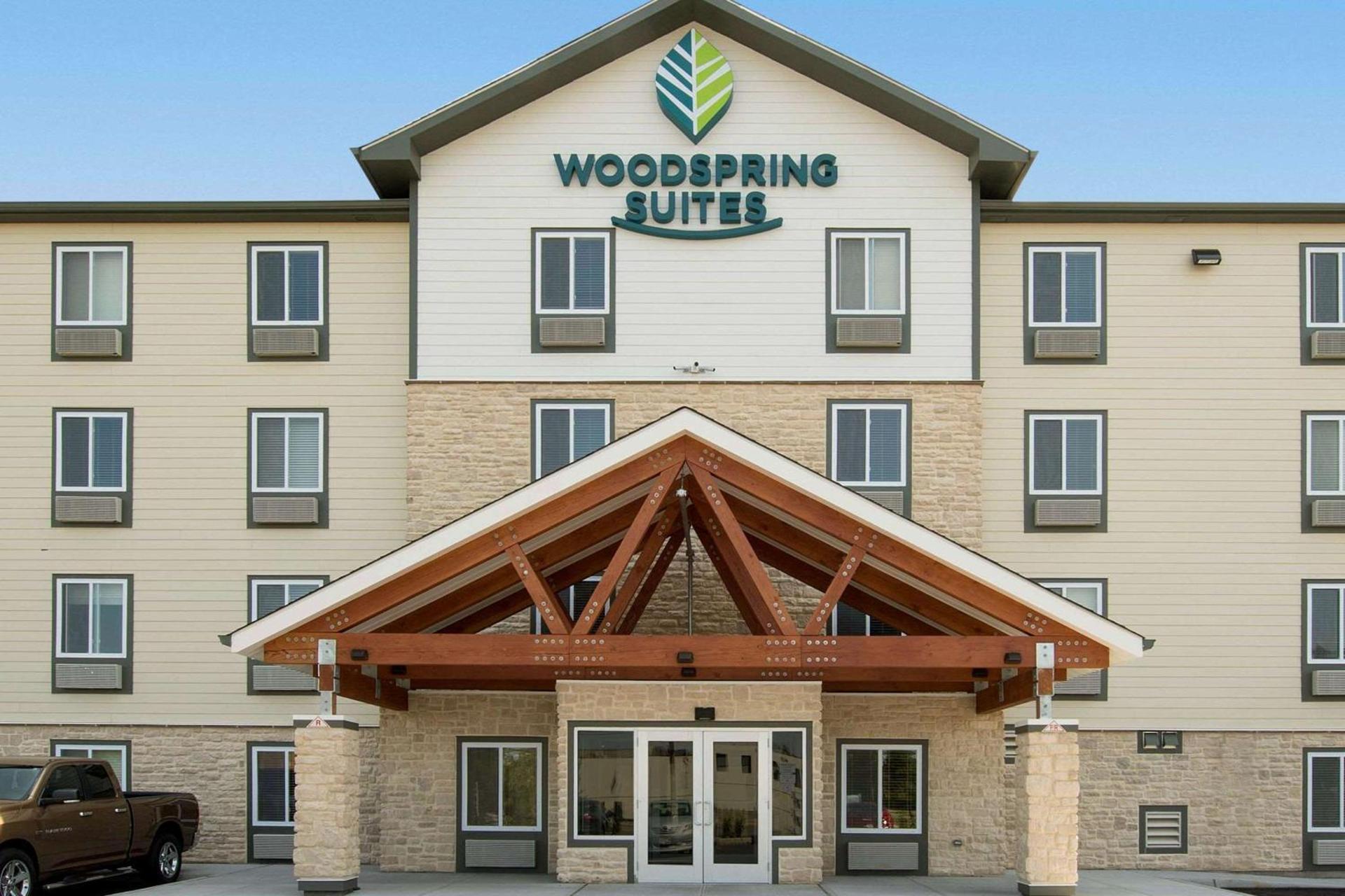 WoodSpring Suites South Plainfield photo 2