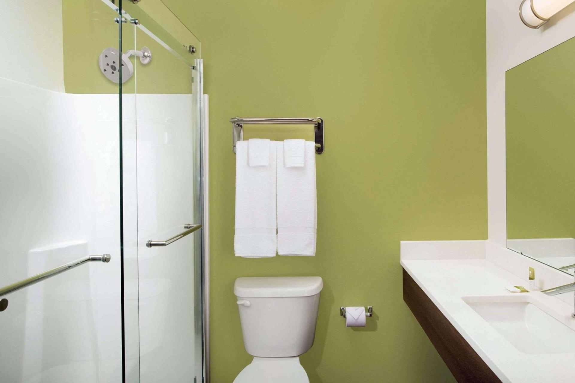 WoodSpring Suites South Plainfield photo 12