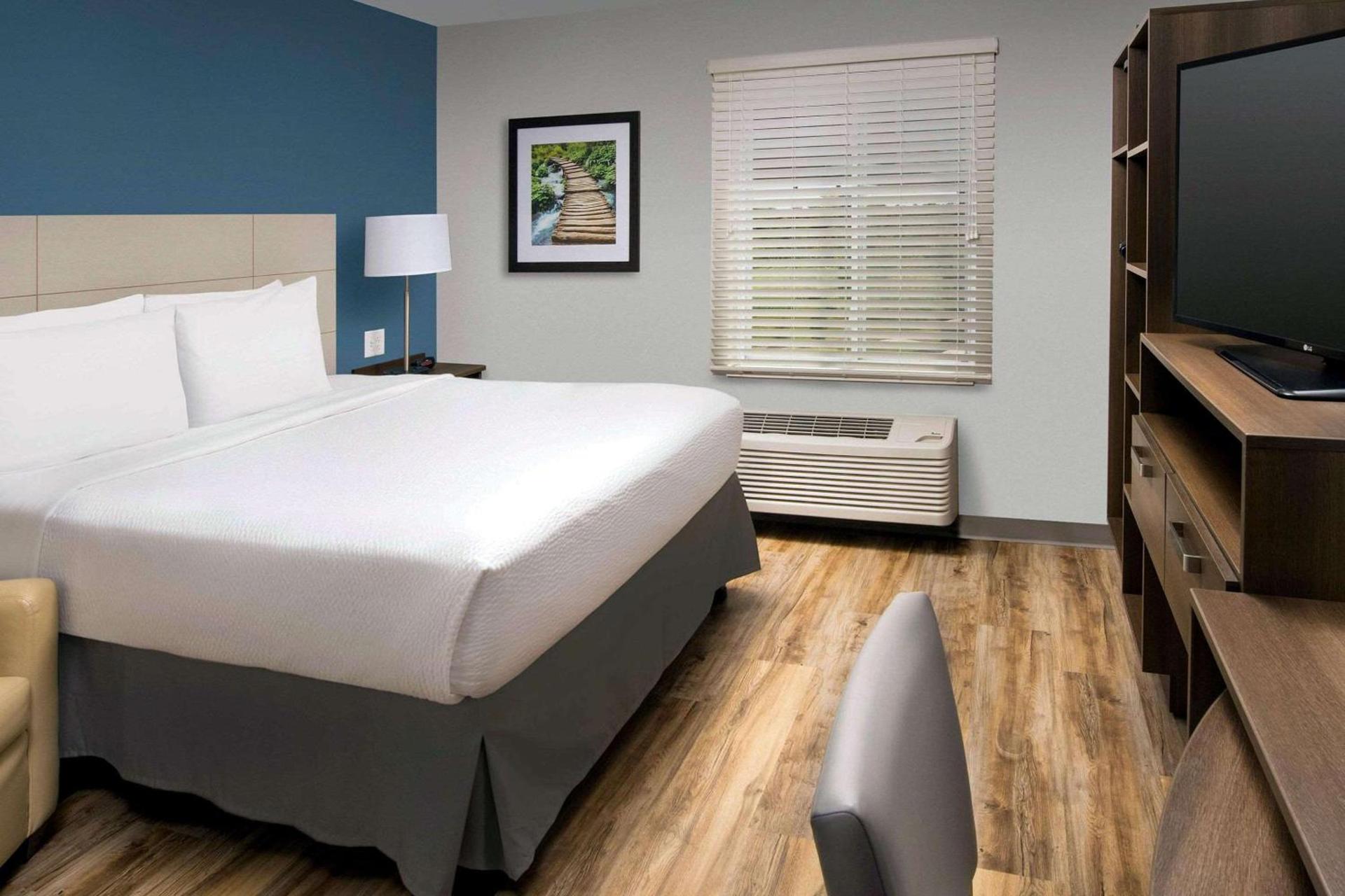 WoodSpring Suites South Plainfield photo 7
