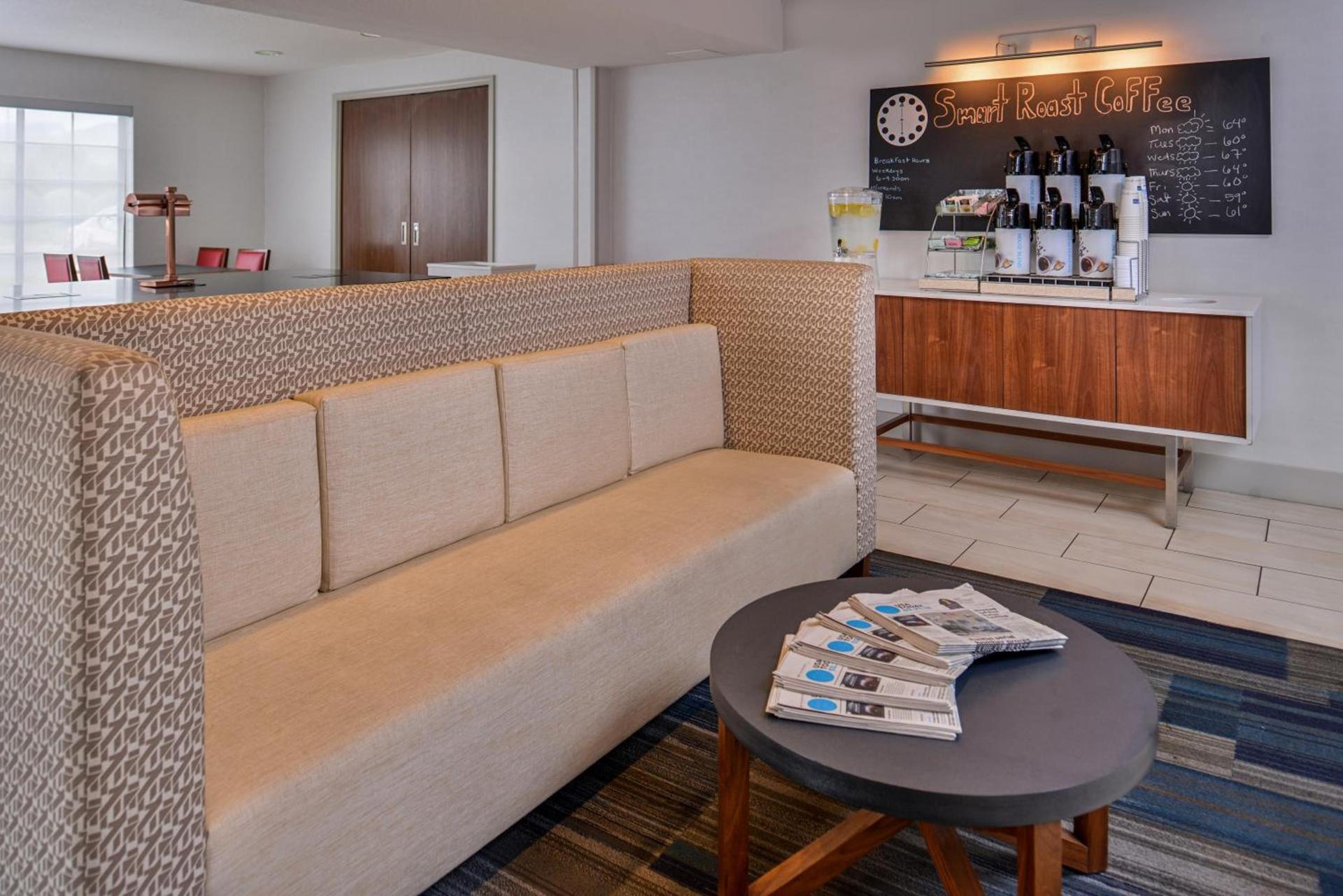 Holiday Inn Express Westley by IHG photo 6