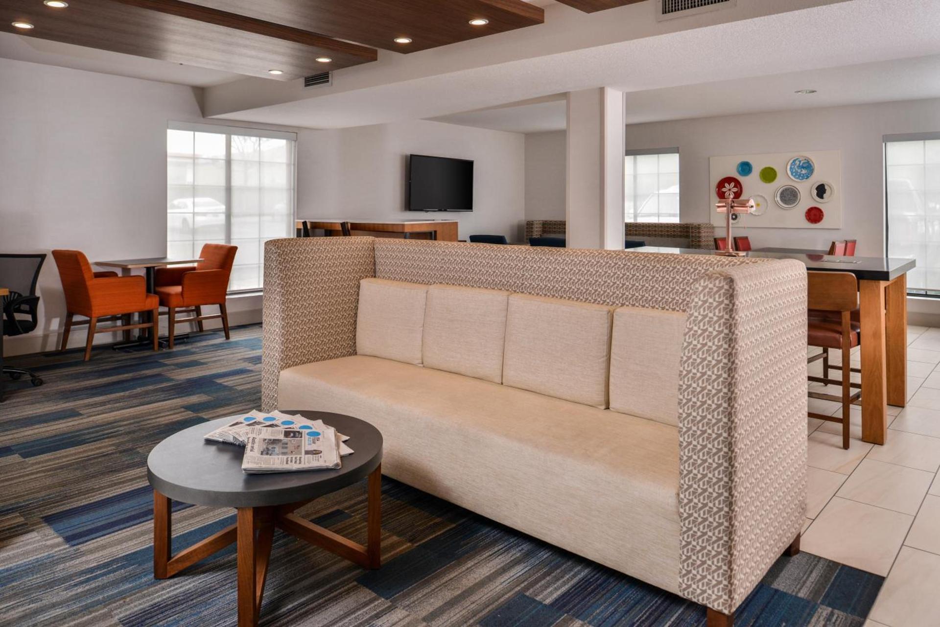 Holiday Inn Express Westley by IHG photo 8