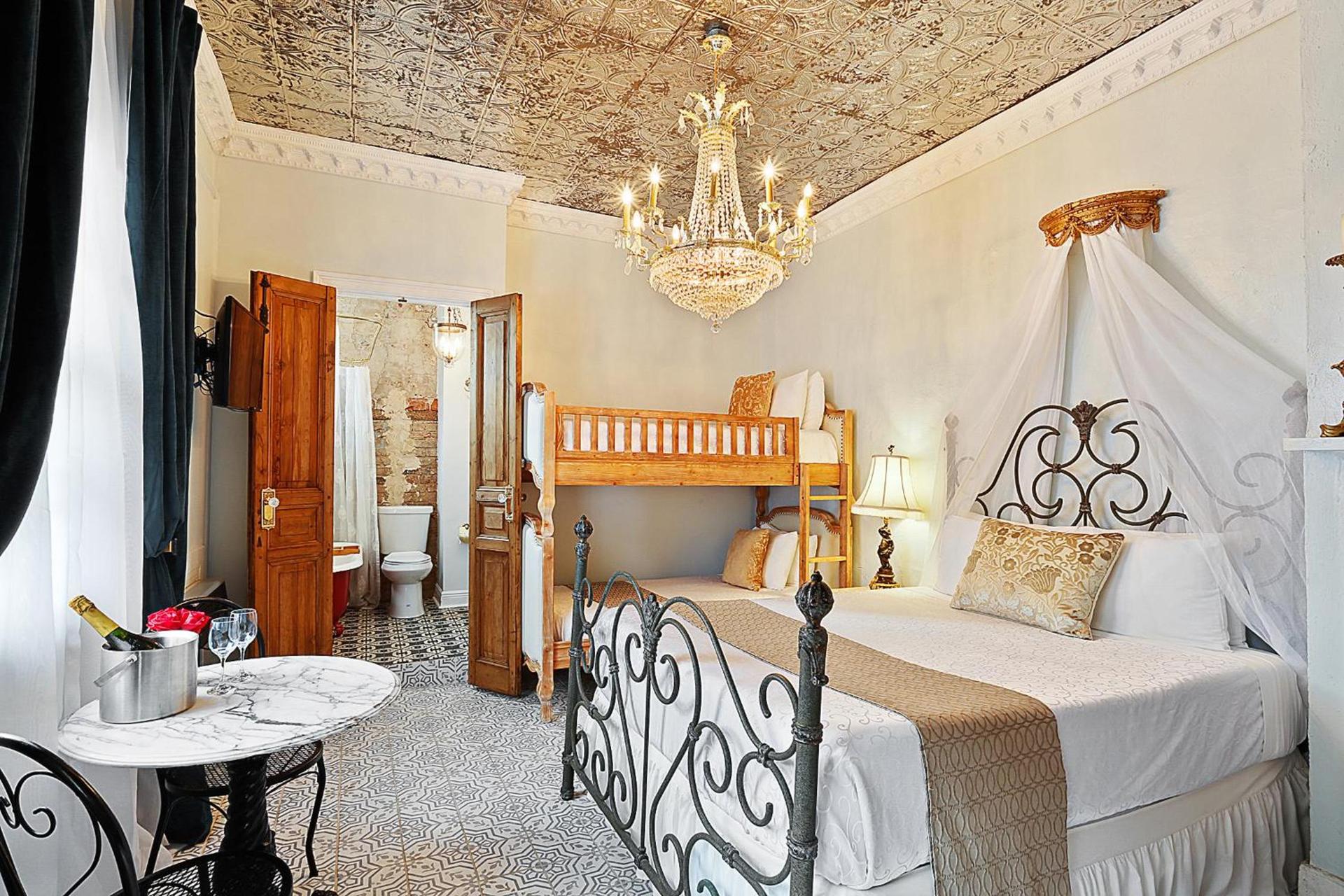 French Quarter Mansion photo 16