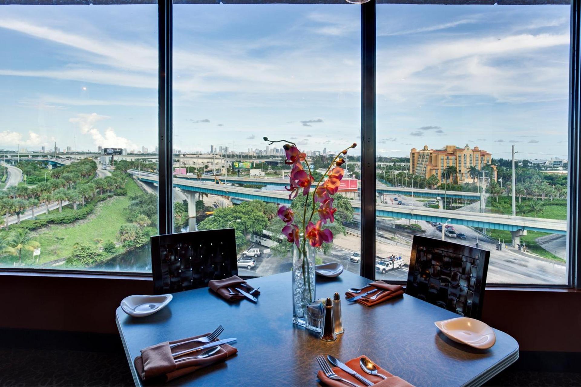 Holiday Inn Miami International Airport by IHG photo 10