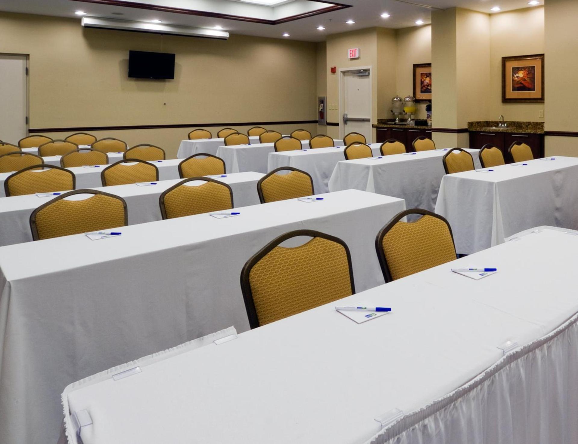 Holiday Inn Express & Suites Miami Kendall by IHG photo 26
