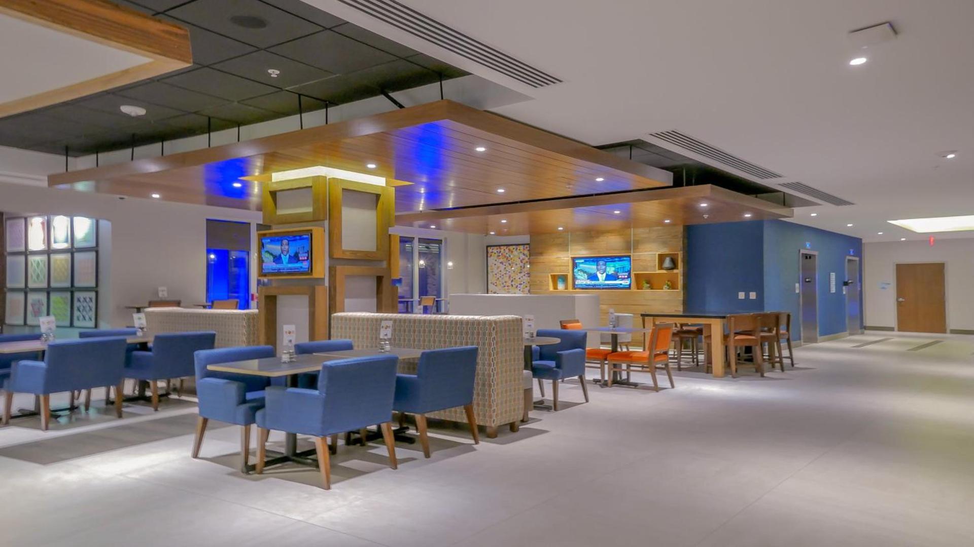 Holiday Inn Express & Suites Miami Airport East by IHG photo 12