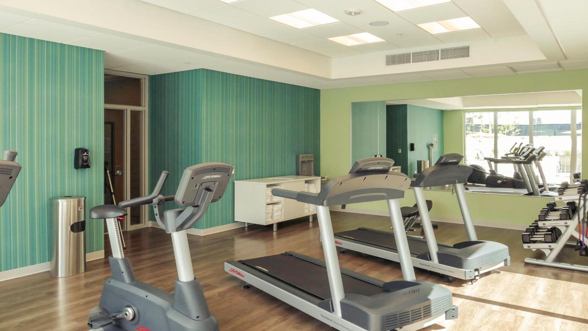 Holiday Inn Express & Suites Miami Airport East by IHG photo 13