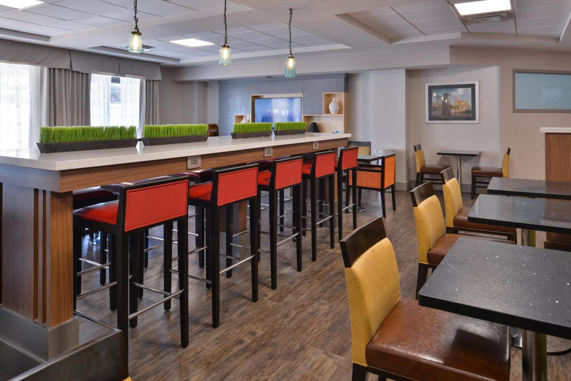 Holiday Inn Express & Suites Austin North Central by IHG photo 34