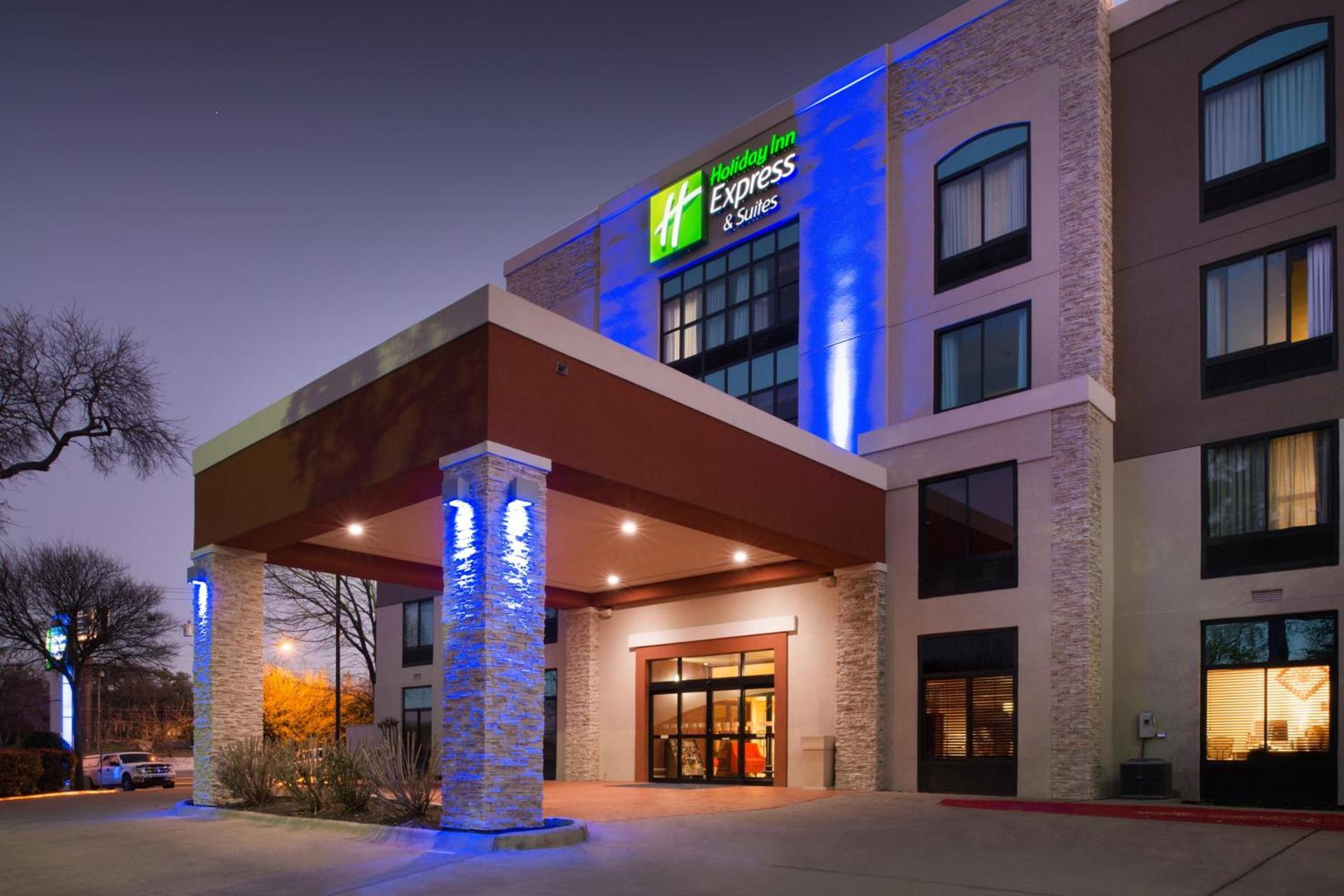 Holiday Inn Express & Suites Austin North Central by IHG photo 42