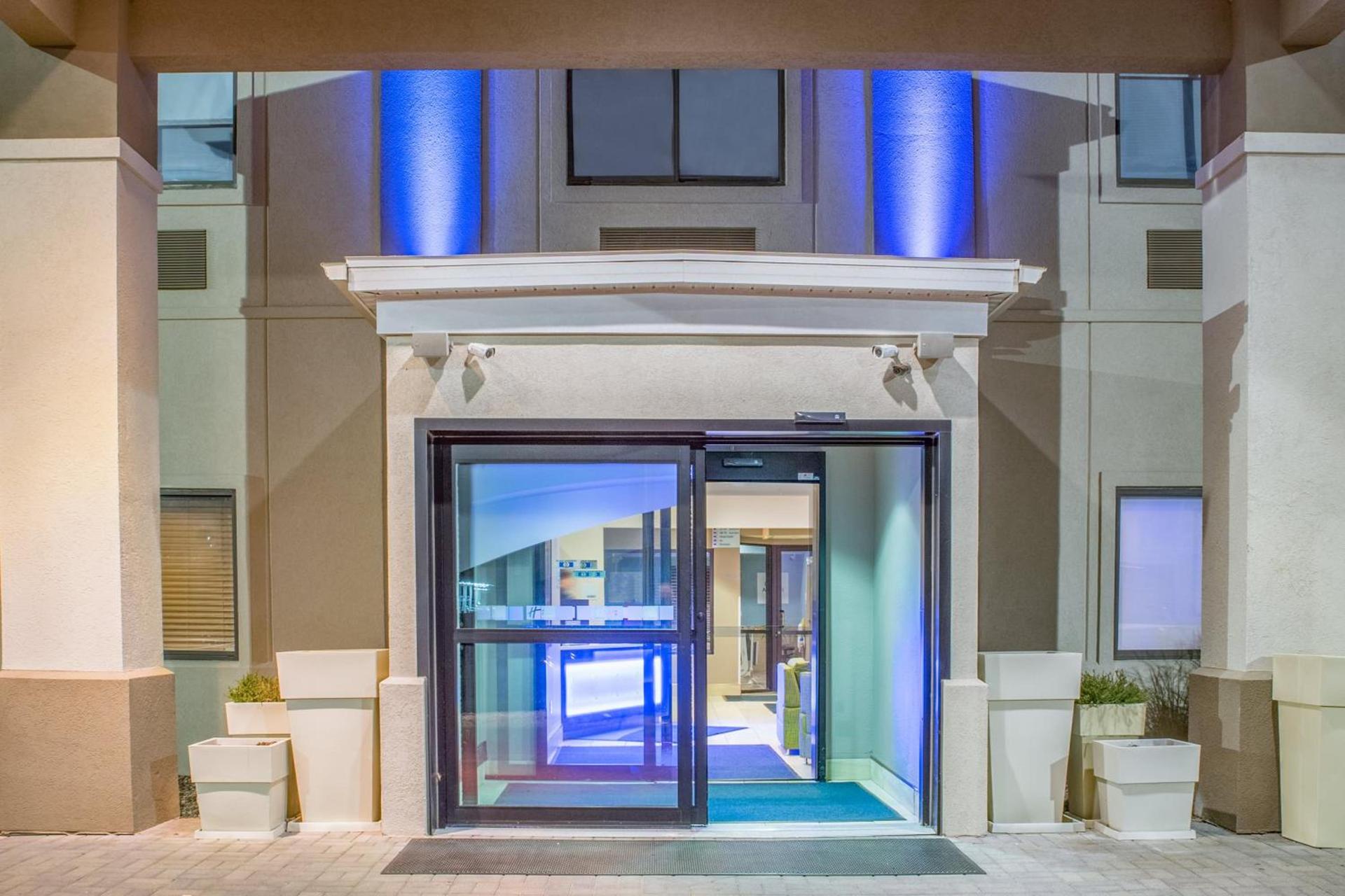 Holiday Inn Express Hotel Howe / Sturgis by IHG photo 23