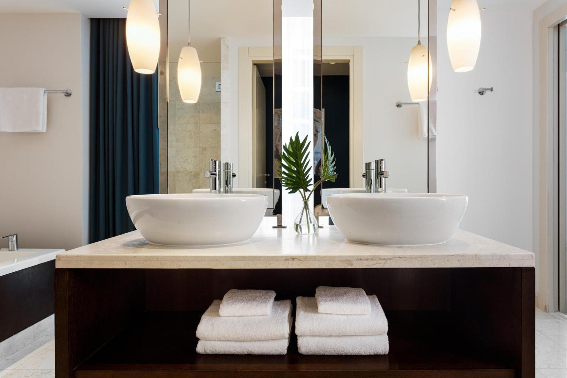 Kimpton EPIC Hotel by IHG photo 9