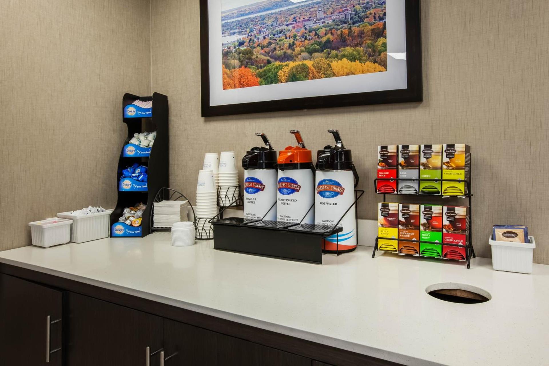 Baymont by Wyndham Traverse City photo 24