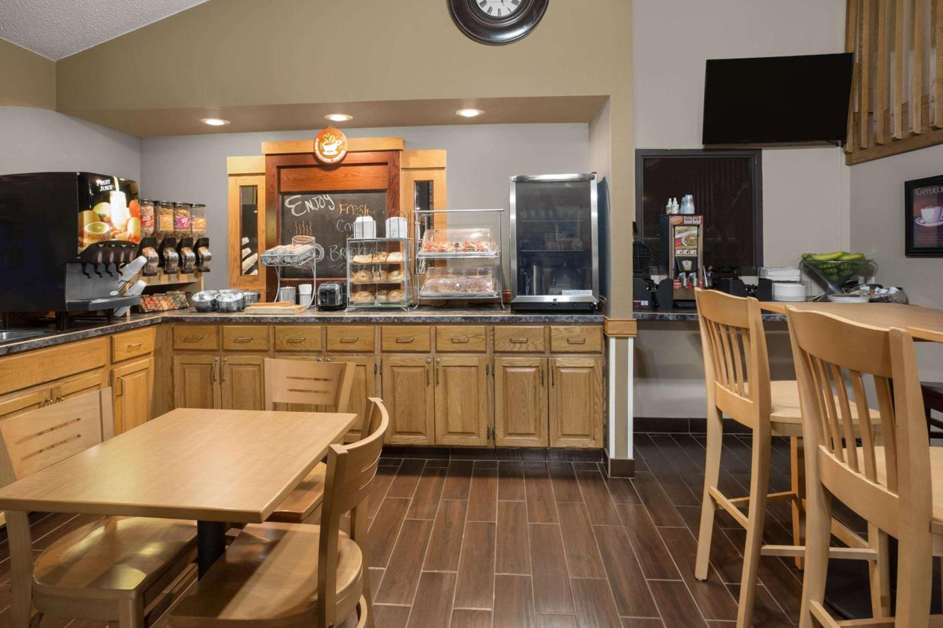 AmericInn by Wyndham Sioux City photo 51