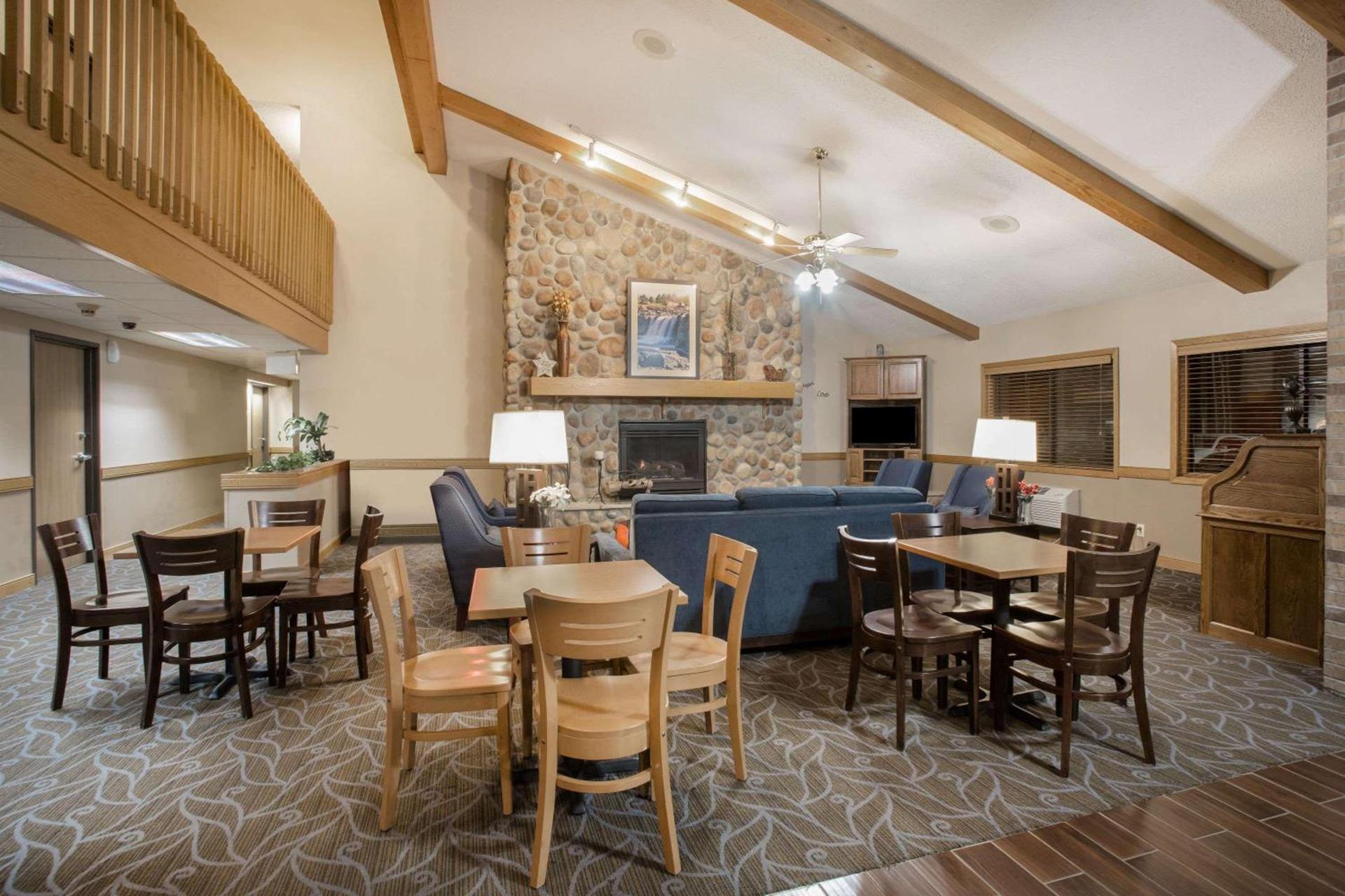 AmericInn by Wyndham Sioux City photo 39