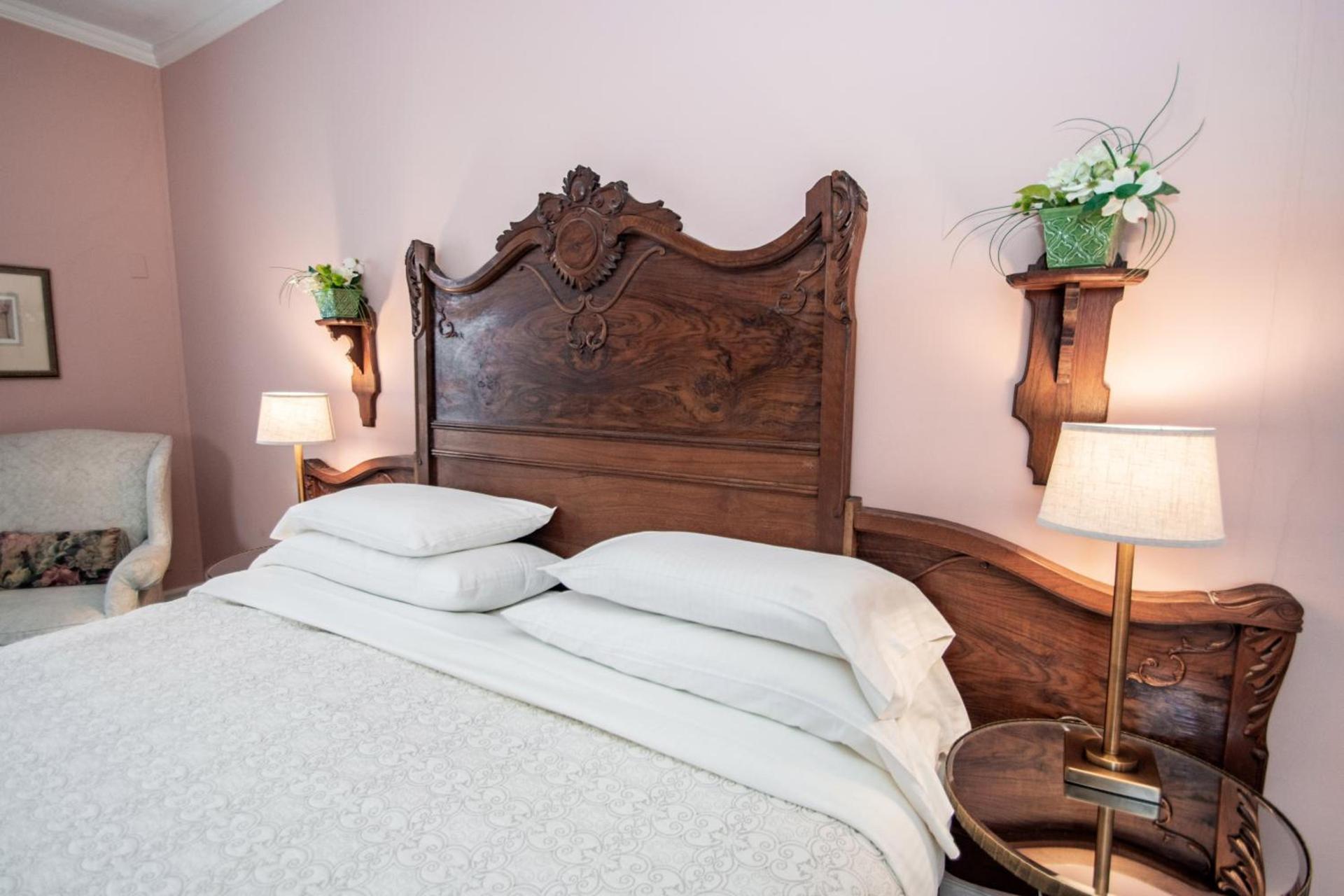 Looking Glass Inn photo 60