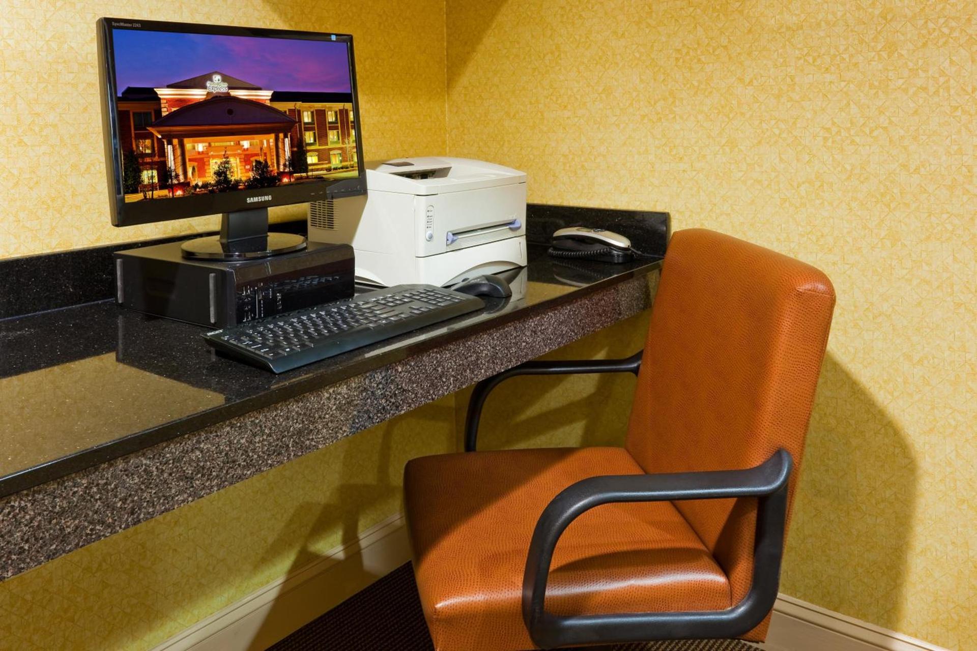 Holiday Inn Express Hotel & Suites Memphis/Germantown by IHG photo 16