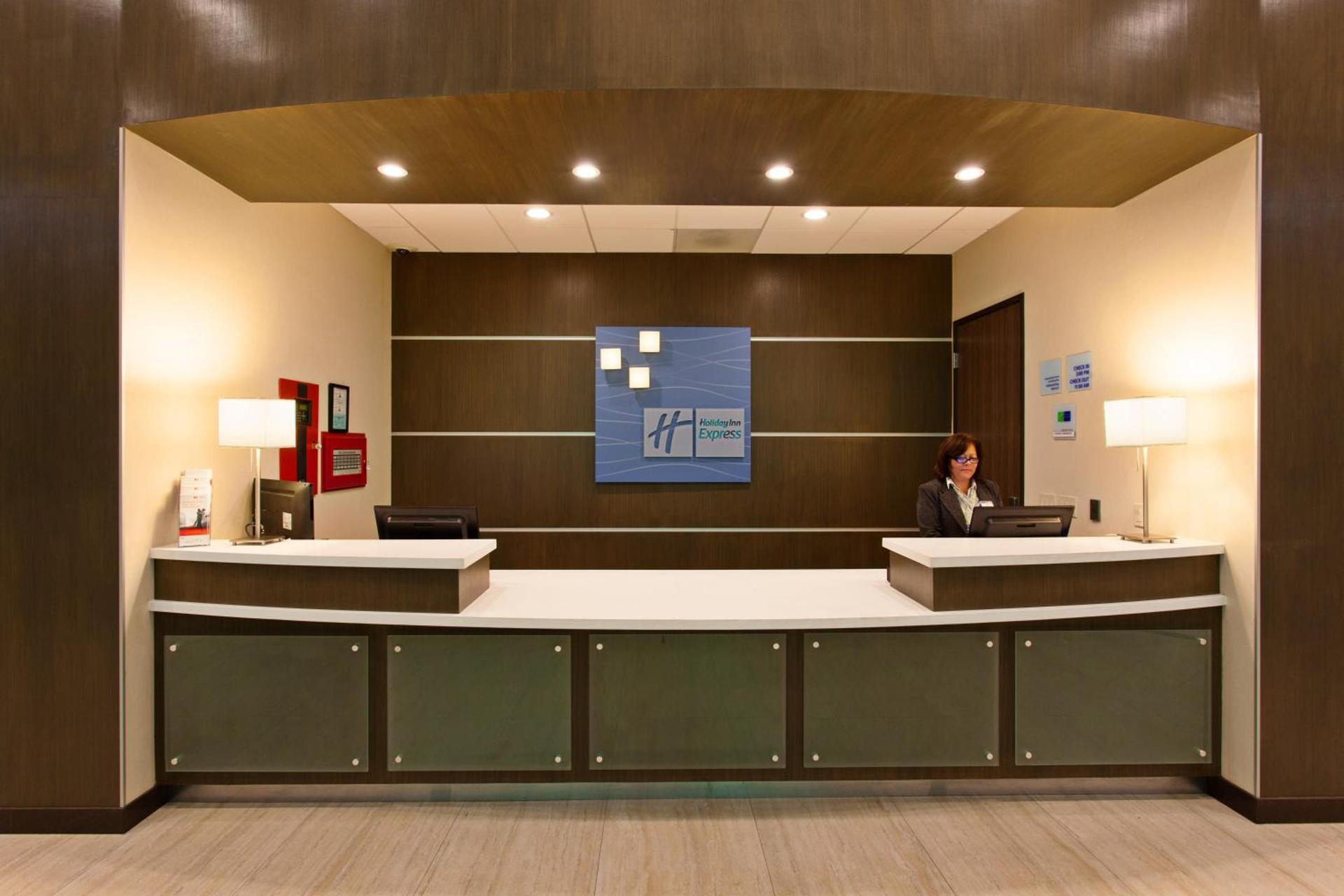 Hampton Inn by Hilton North Hollywood photo 16