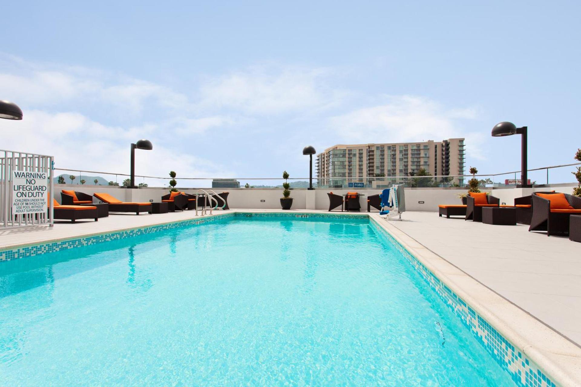 Hampton Inn by Hilton North Hollywood photo 39