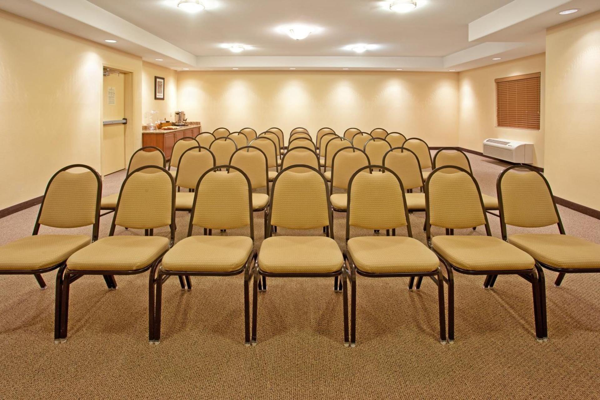 Candlewood Suites Roswell by IHG photo 26