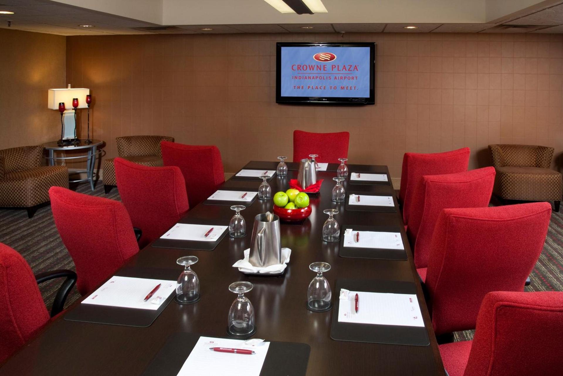 Crowne Plaza Indianapolis-Airport by IHG photo 33