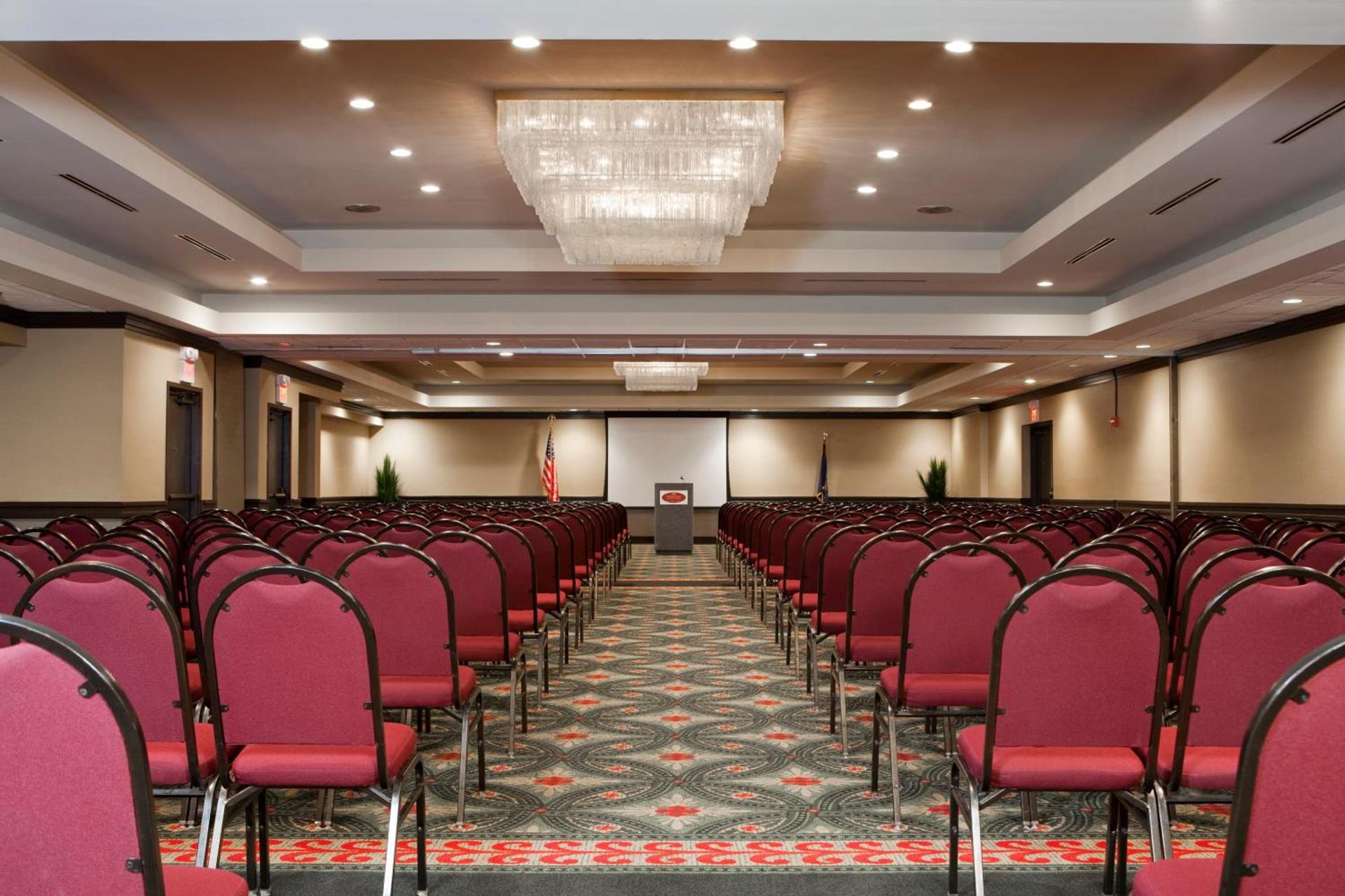 Crowne Plaza Indianapolis-Airport by IHG photo 36