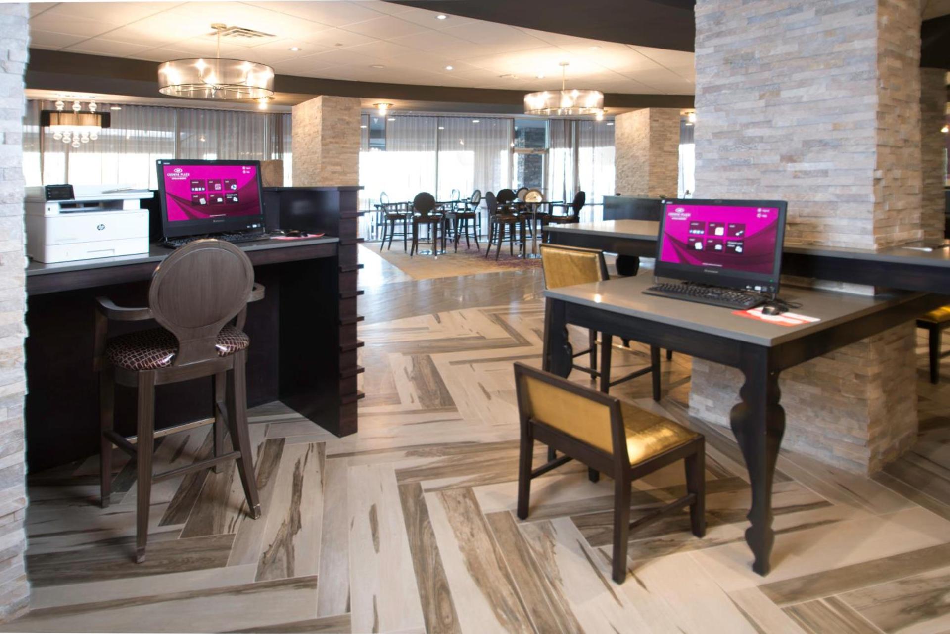 Crowne Plaza Saddle Brook by IHG photo 13