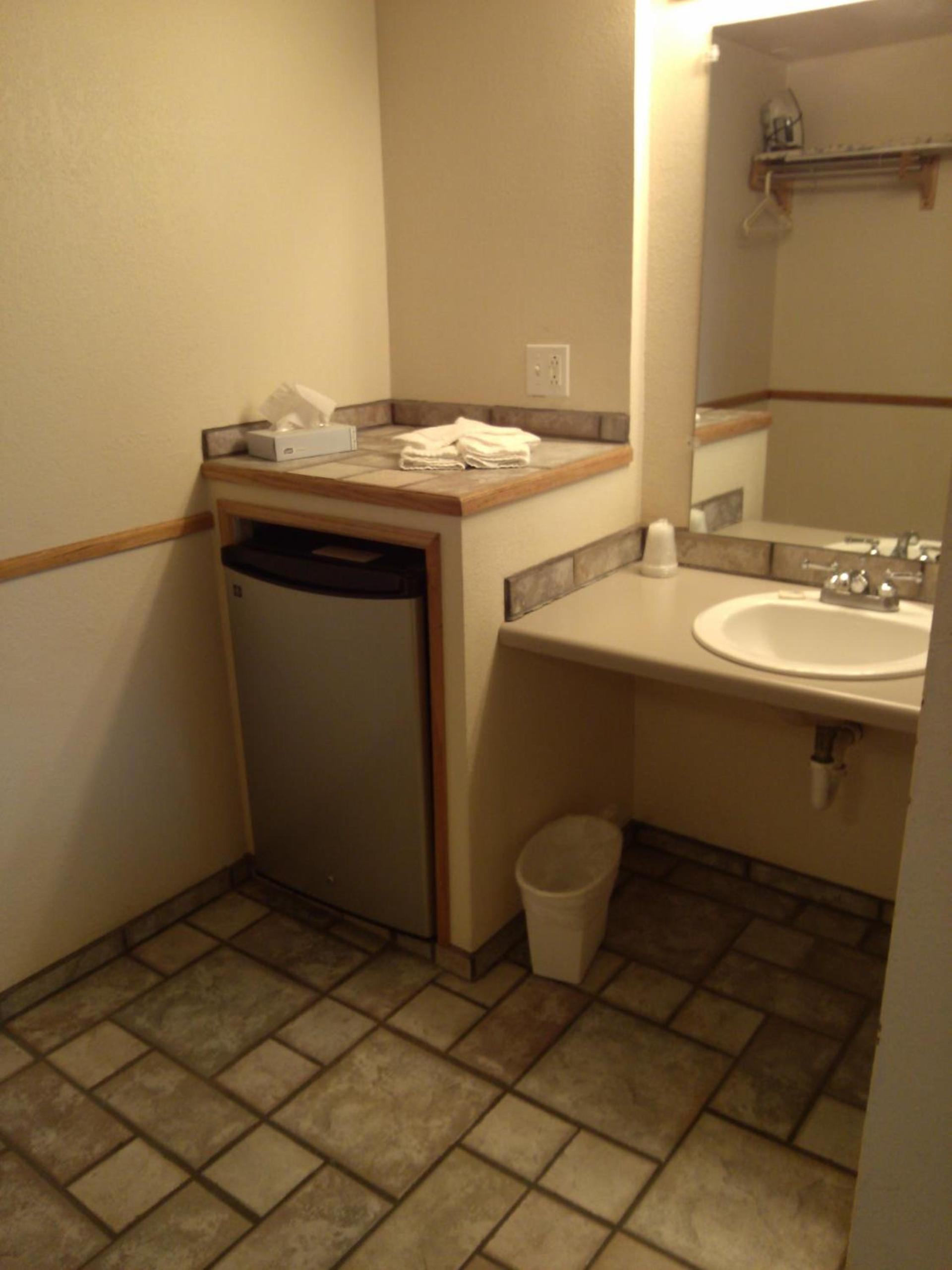 High Chaparral Inn photo 20