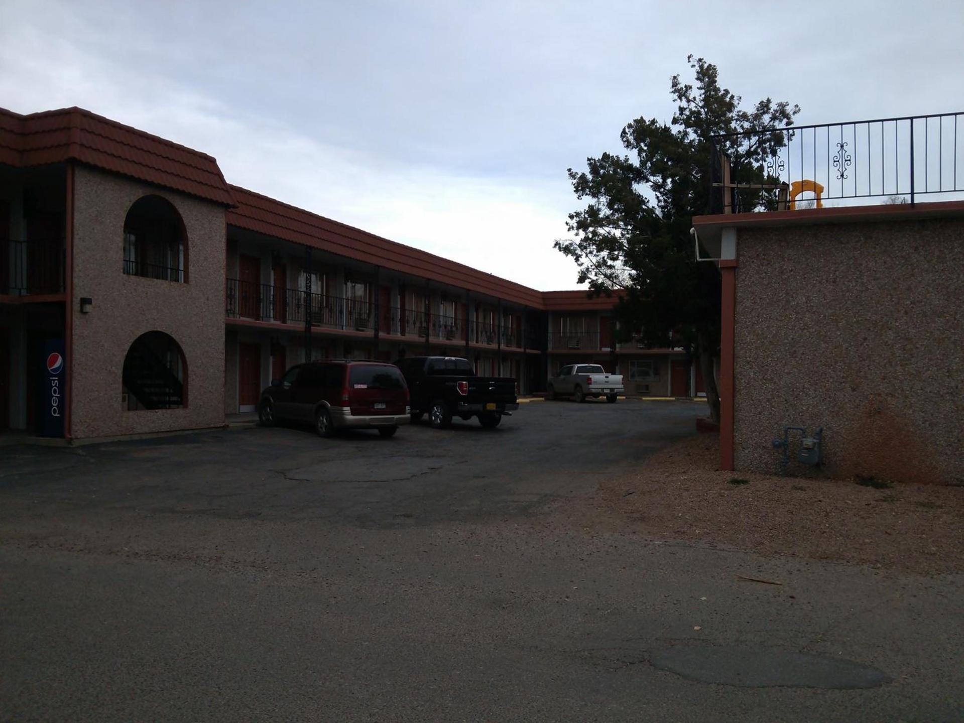 High Chaparral Inn photo 1