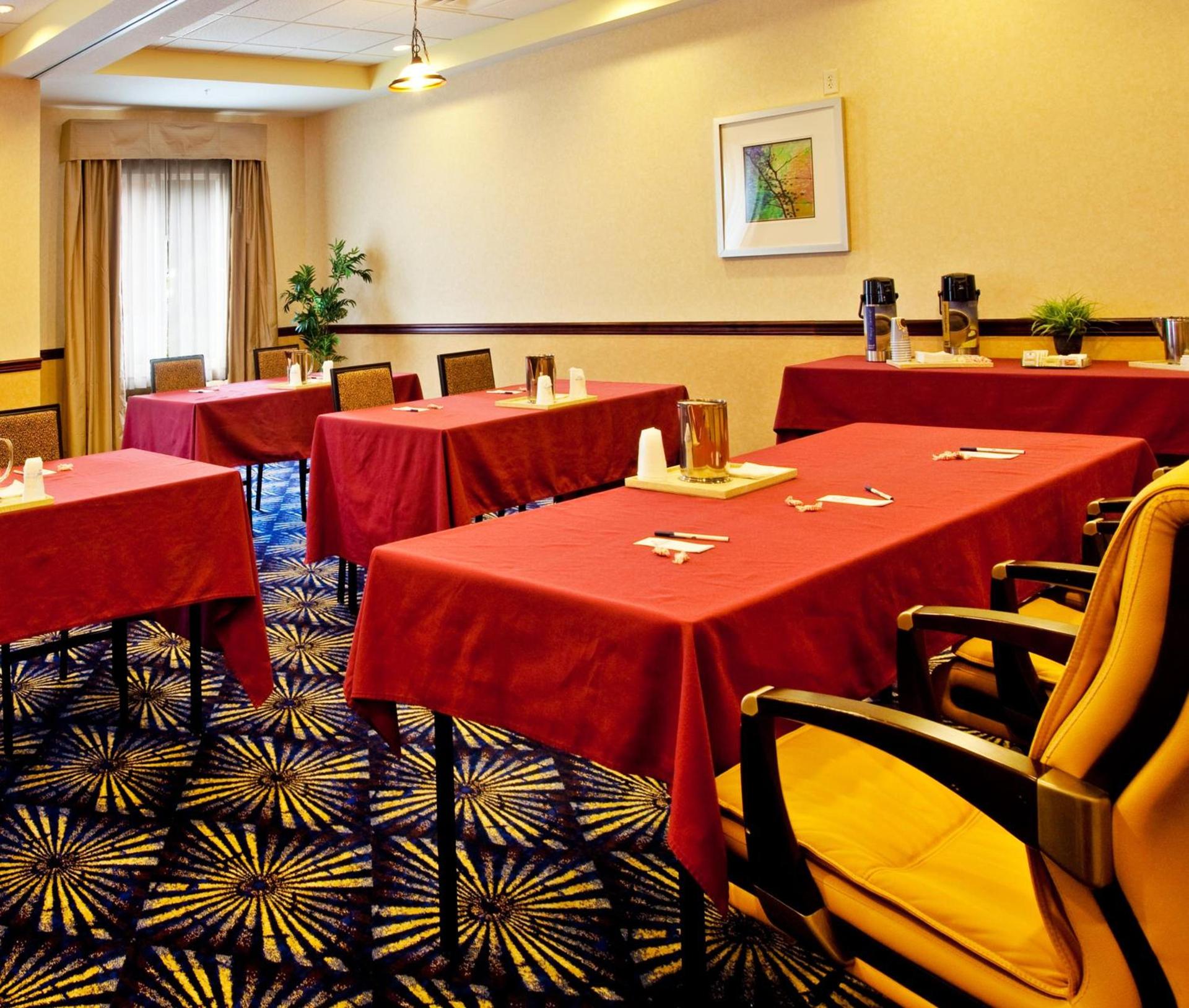 Holiday Inn Express Hotel & Suites Brooksville-I-75 by IHG photo 15