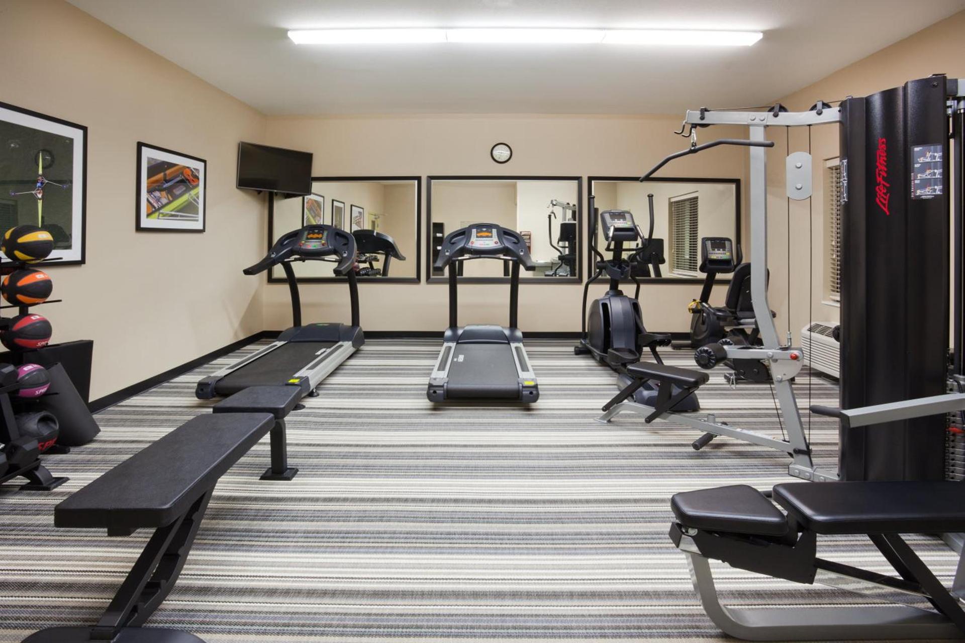 Candlewood Suites Dickinson by IHG photo 22