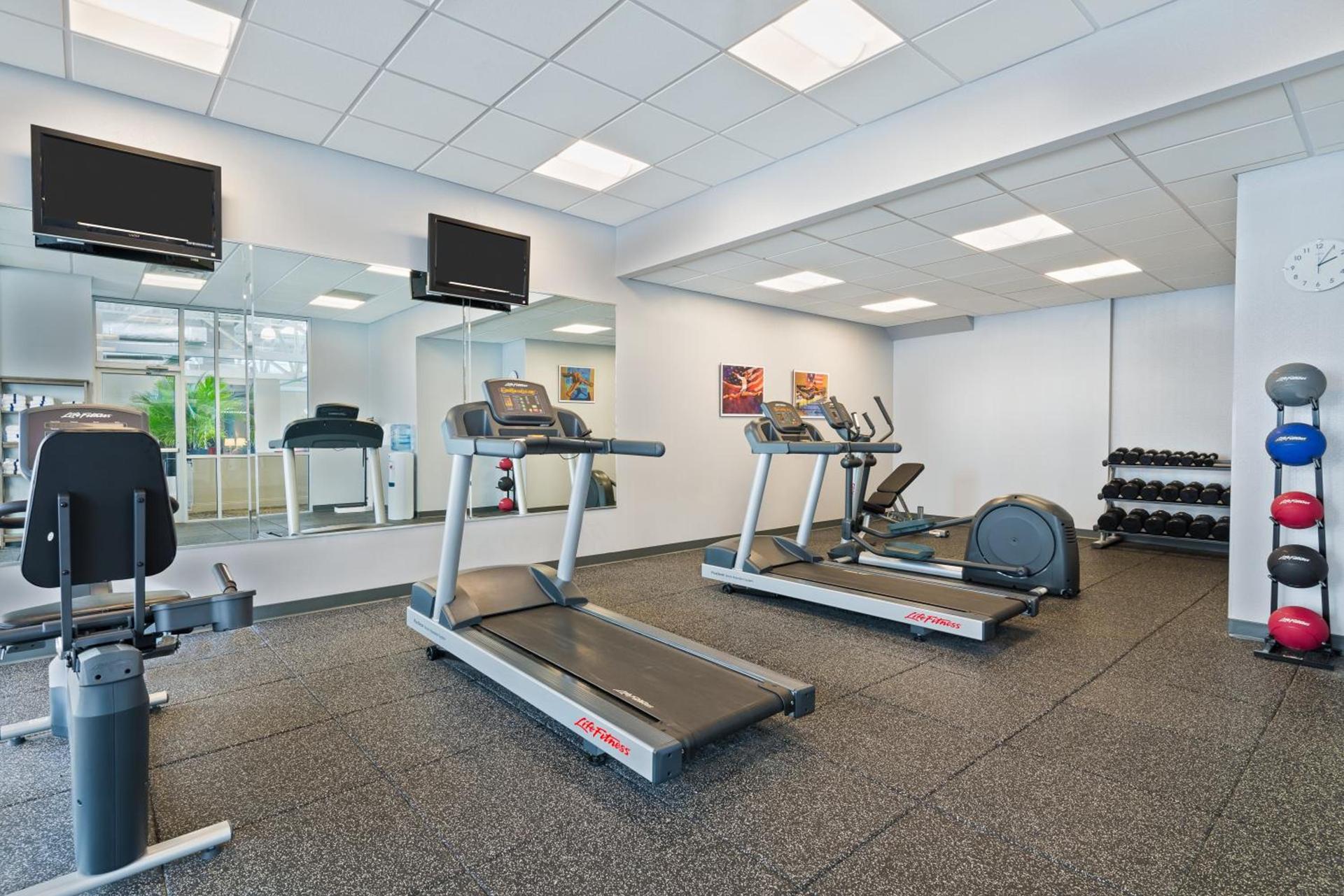 Holiday Inn Knoxville West - Cedar Bluff Rd by IHG photo 13
