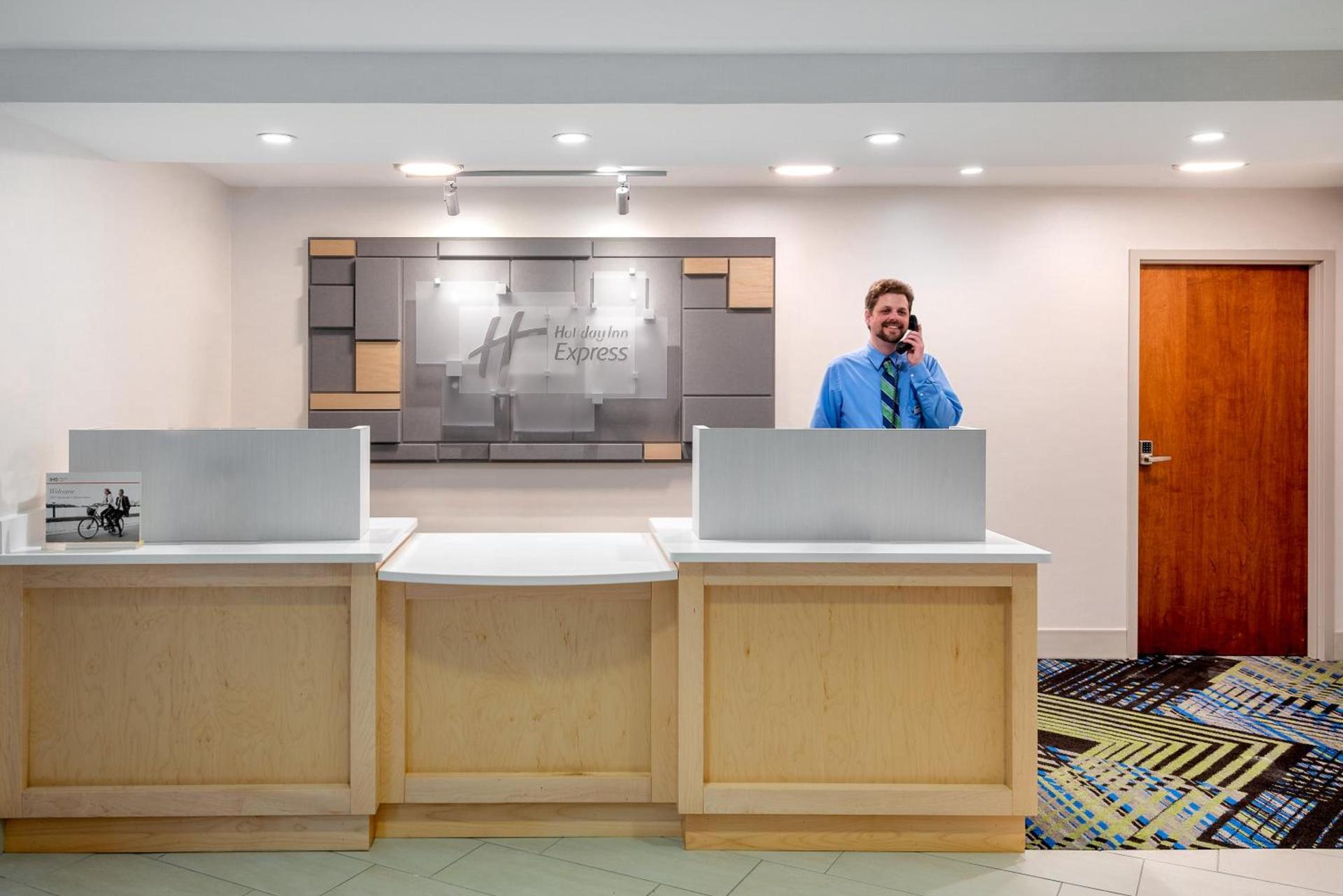 Holiday Inn Express Chapel Hill by IHG photo 16