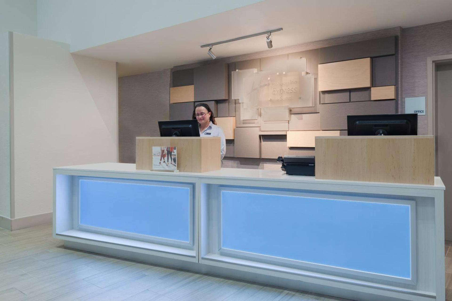 Holiday Inn Express & Suites - Nearest Universal Orlando by IHG photo 31