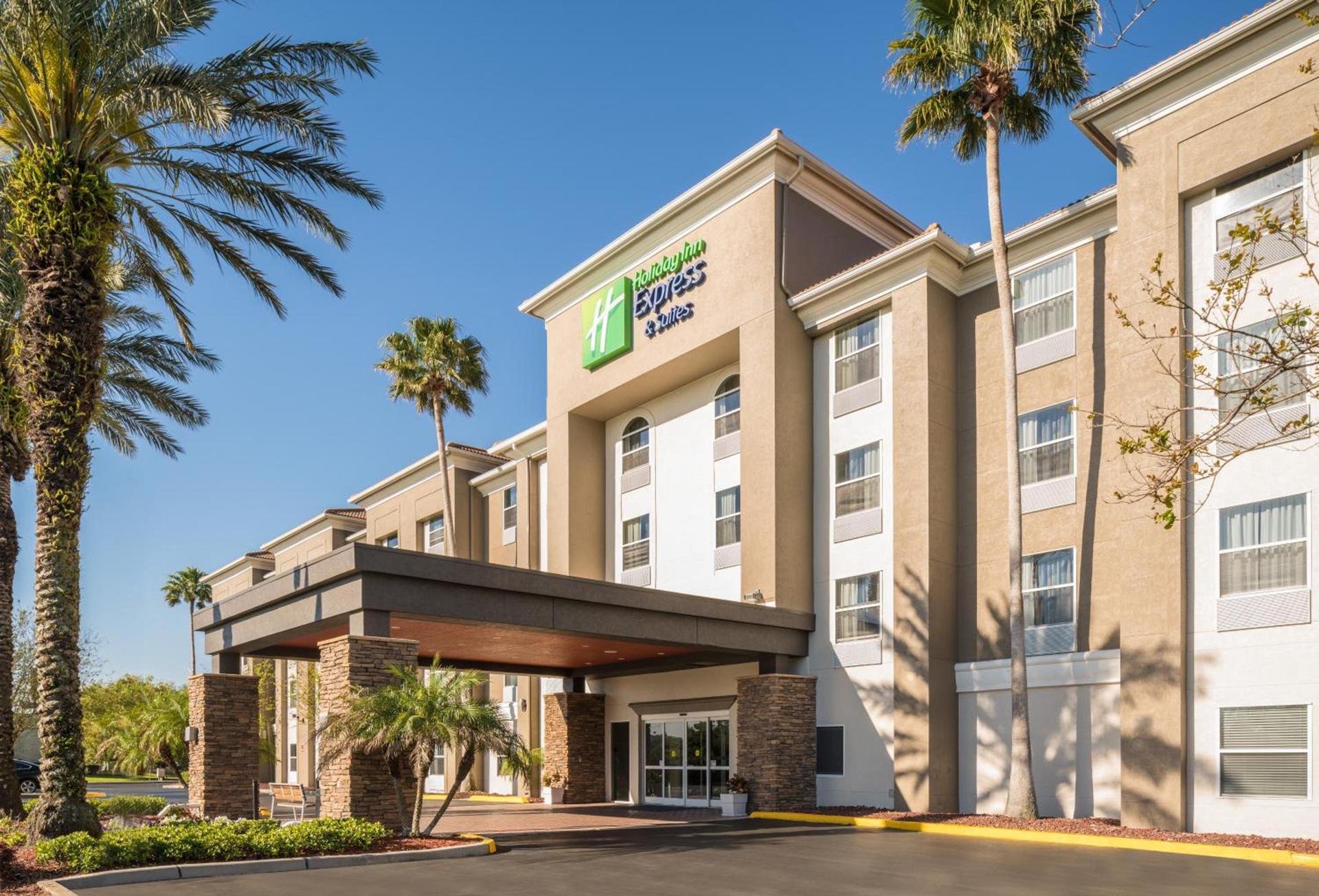 Holiday Inn Express & Suites Orlando International Airport by IHG photo 1