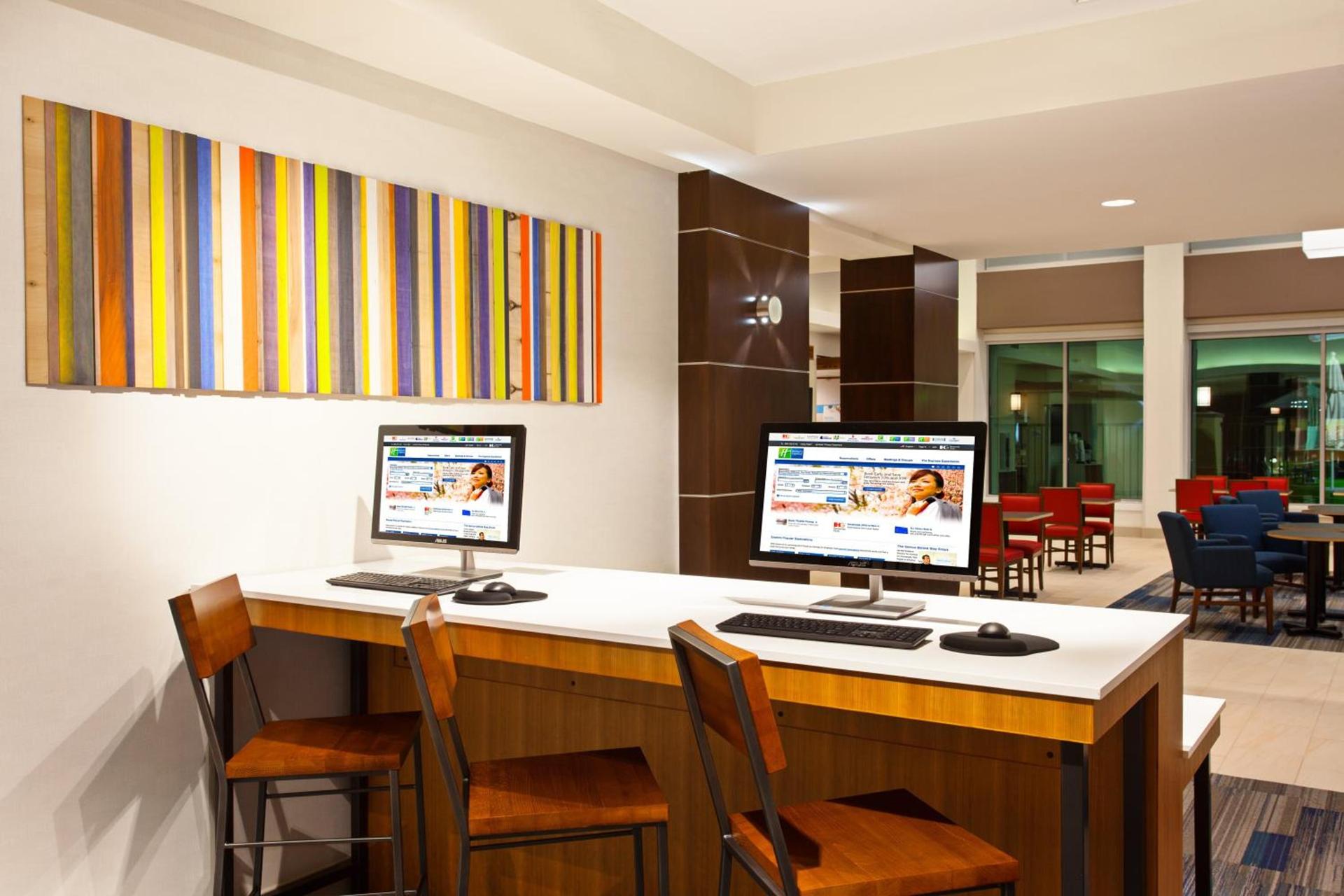 Holiday Inn Express & Suites Houston S - Medical Ctr Area by IHG photo 4