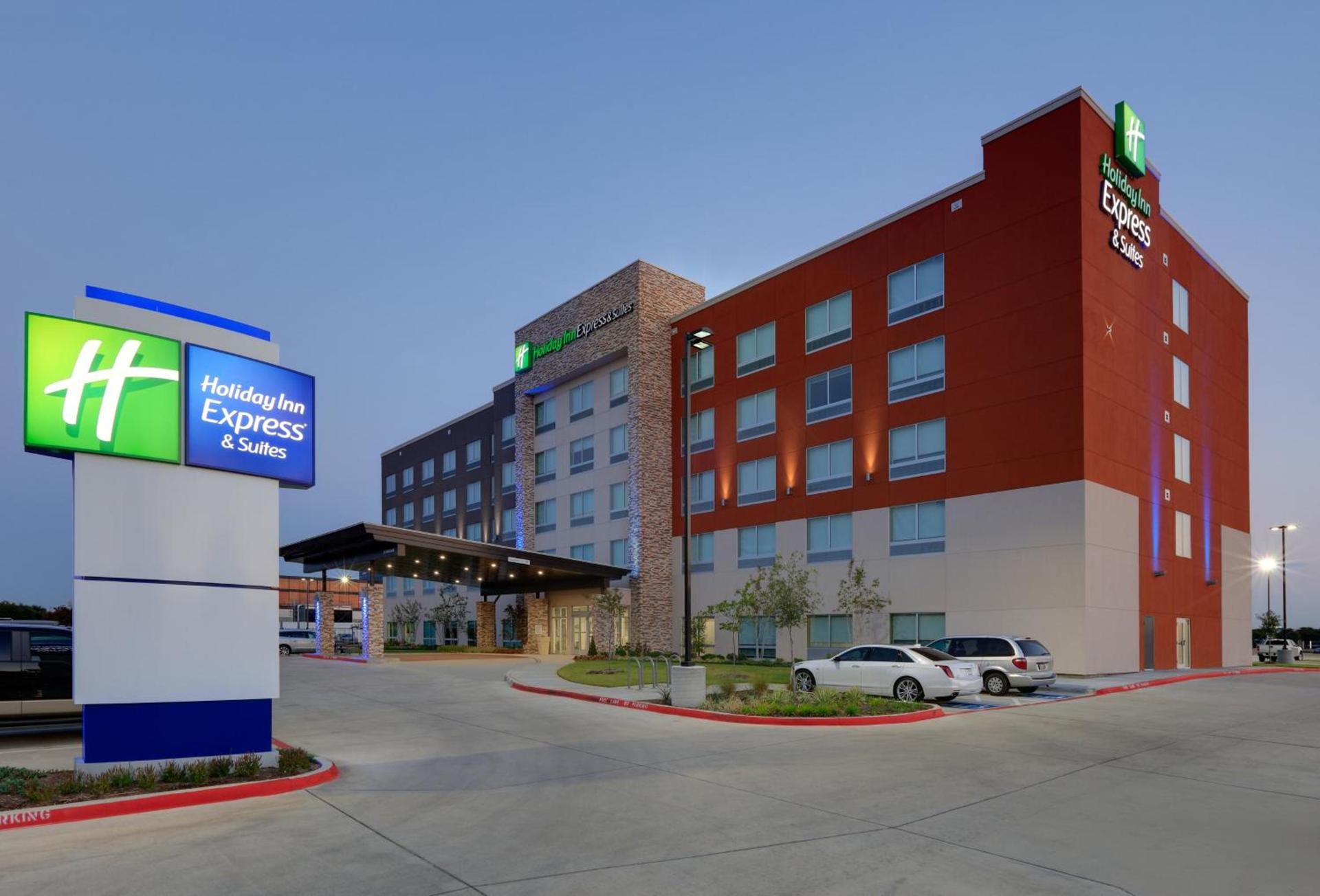 Holiday Inn Express & Suites - Dallas NW HWY - Love Field by IHG photo 12
