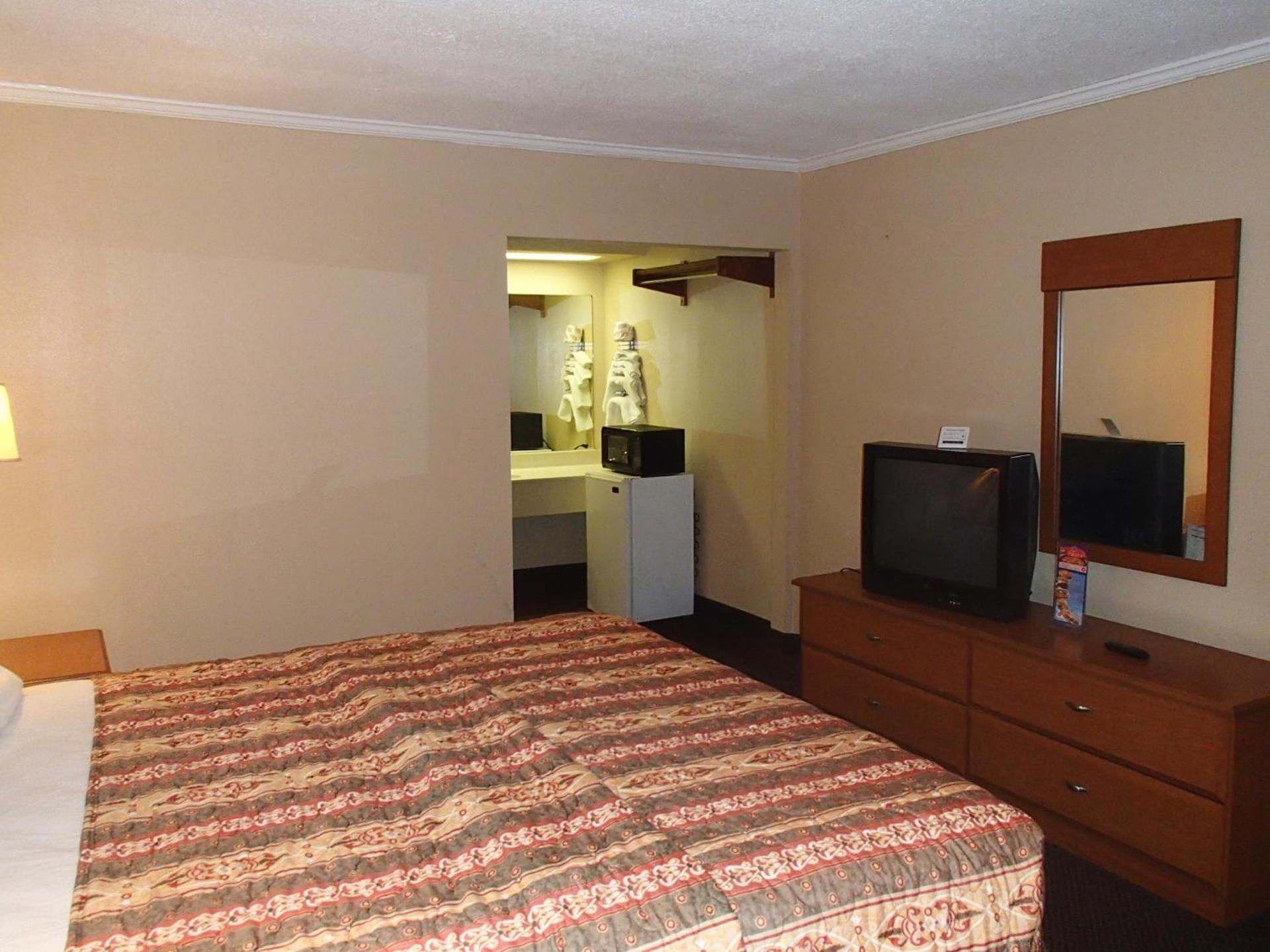 Sunrise Inn Lake Charles photo 13