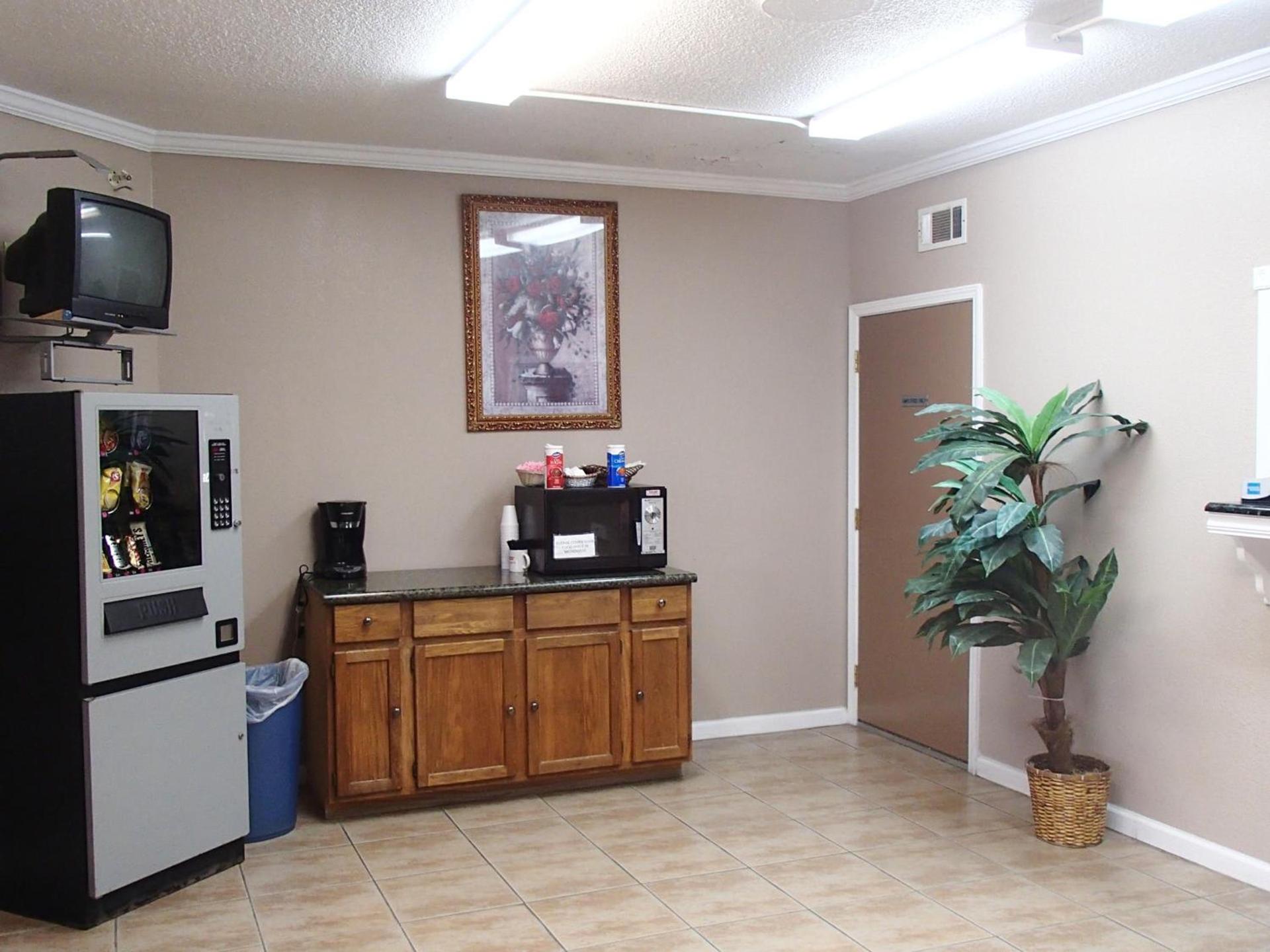 Sunrise Inn Lake Charles photo 16