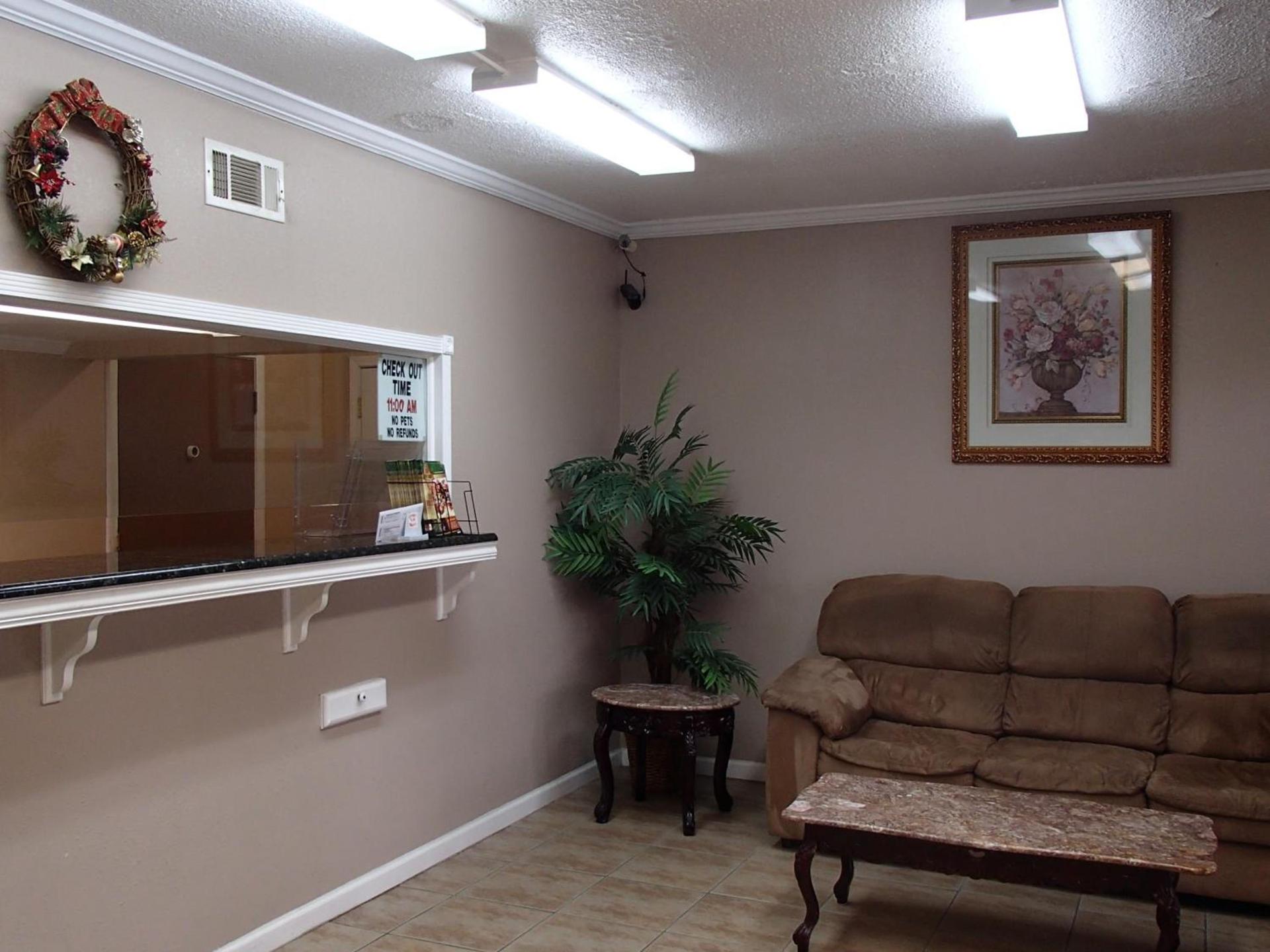 Sunrise Inn Lake Charles photo 17