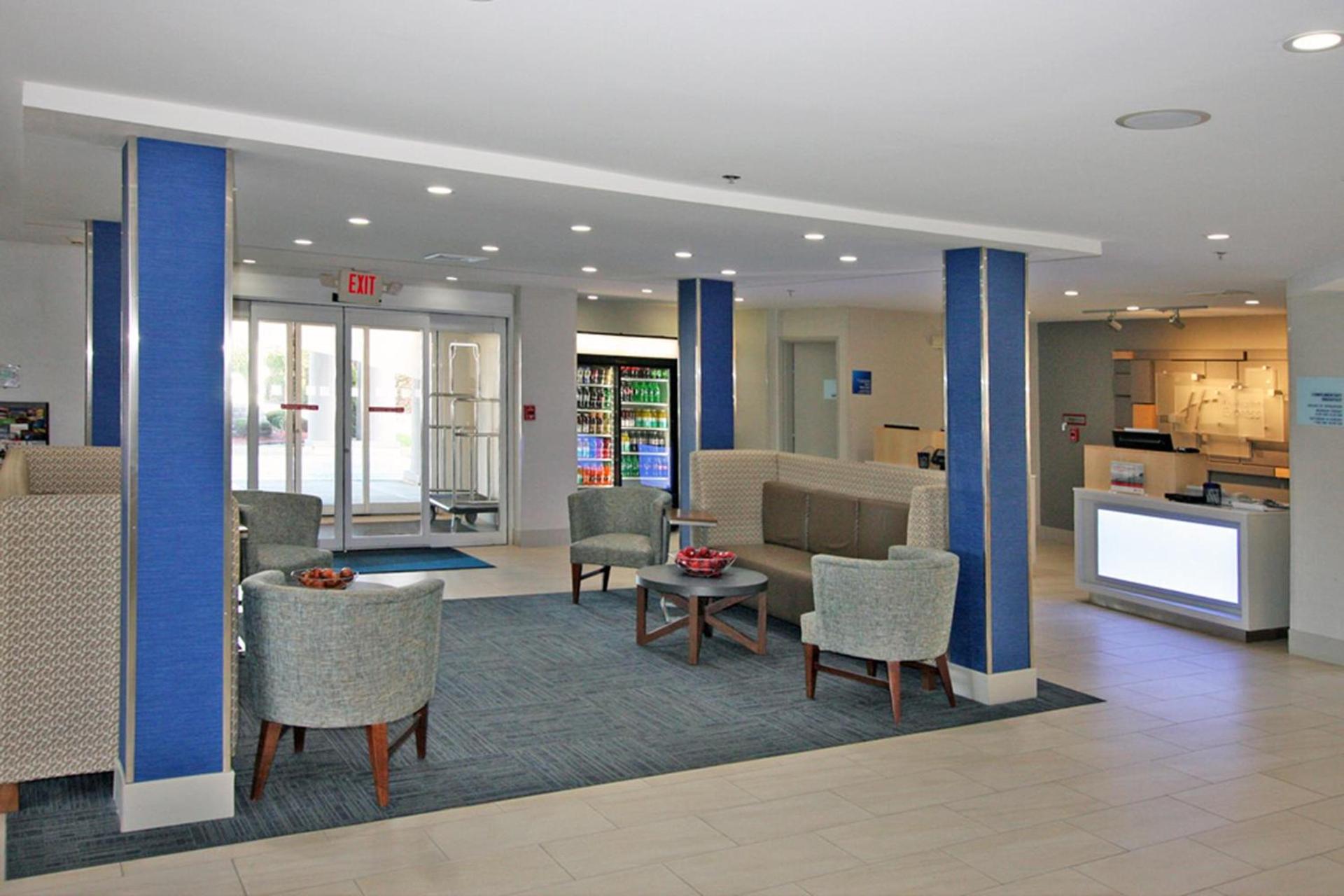 Holiday Inn Express Branford-New Haven by IHG photo 29