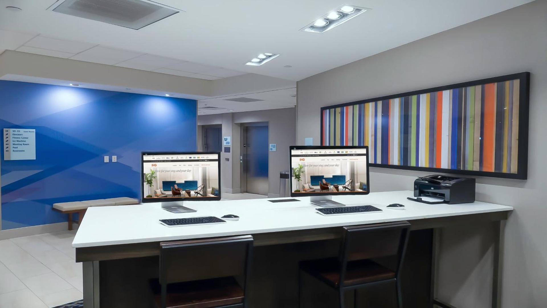 Holiday Inn Express & Suites - Tampa East - Ybor City by IHG photo 18