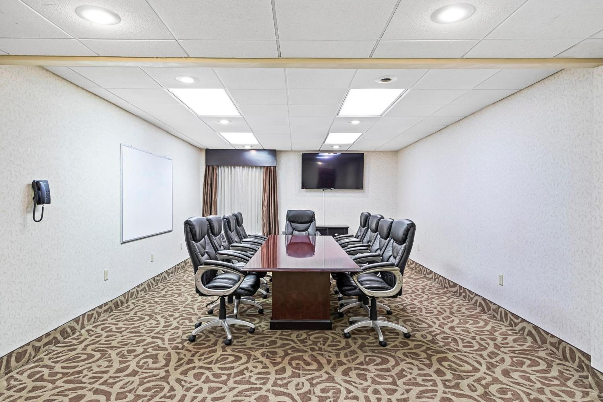 Holiday Inn - St. Petersburg West by IHG photo 30