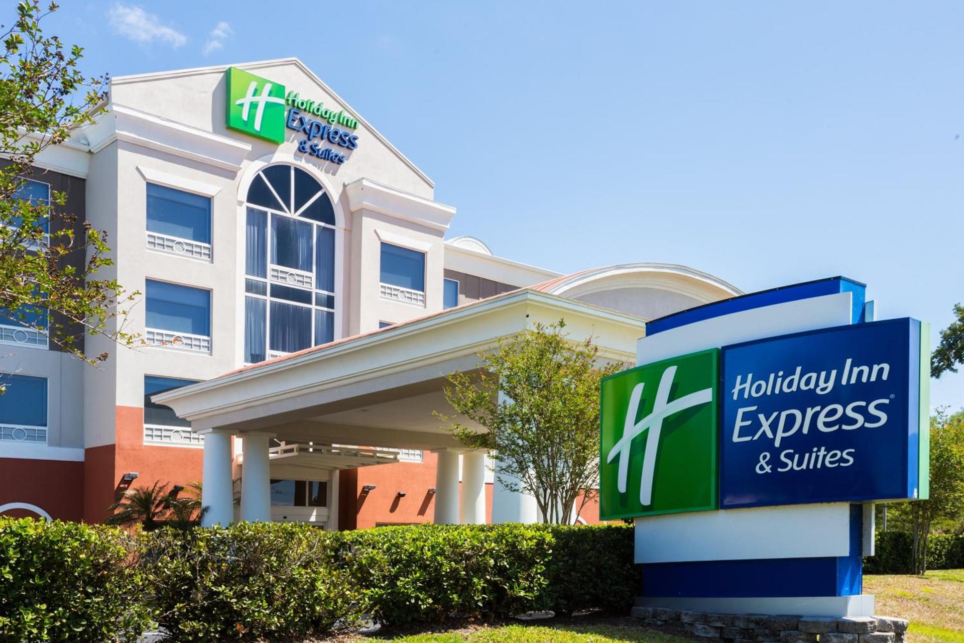 Holiday Inn Express Hotel & Suites Tampa-Fairgrounds-Casino by IHG photo 1